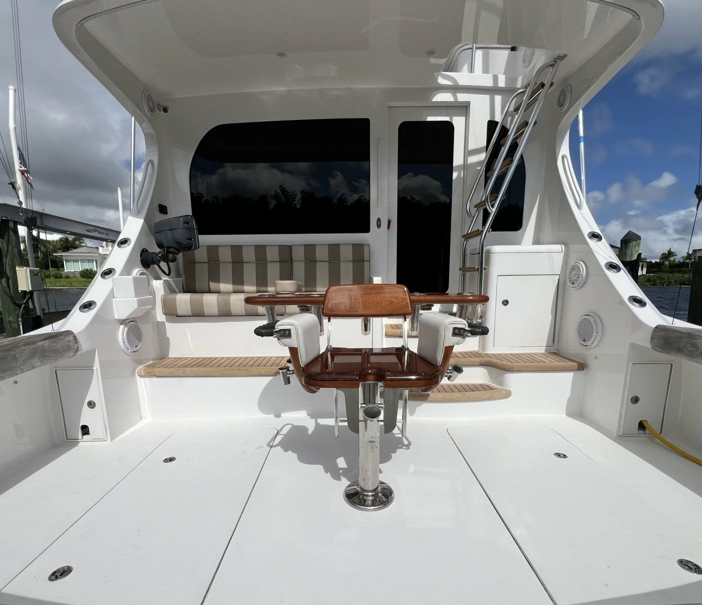 2013 Hatteras GT 54