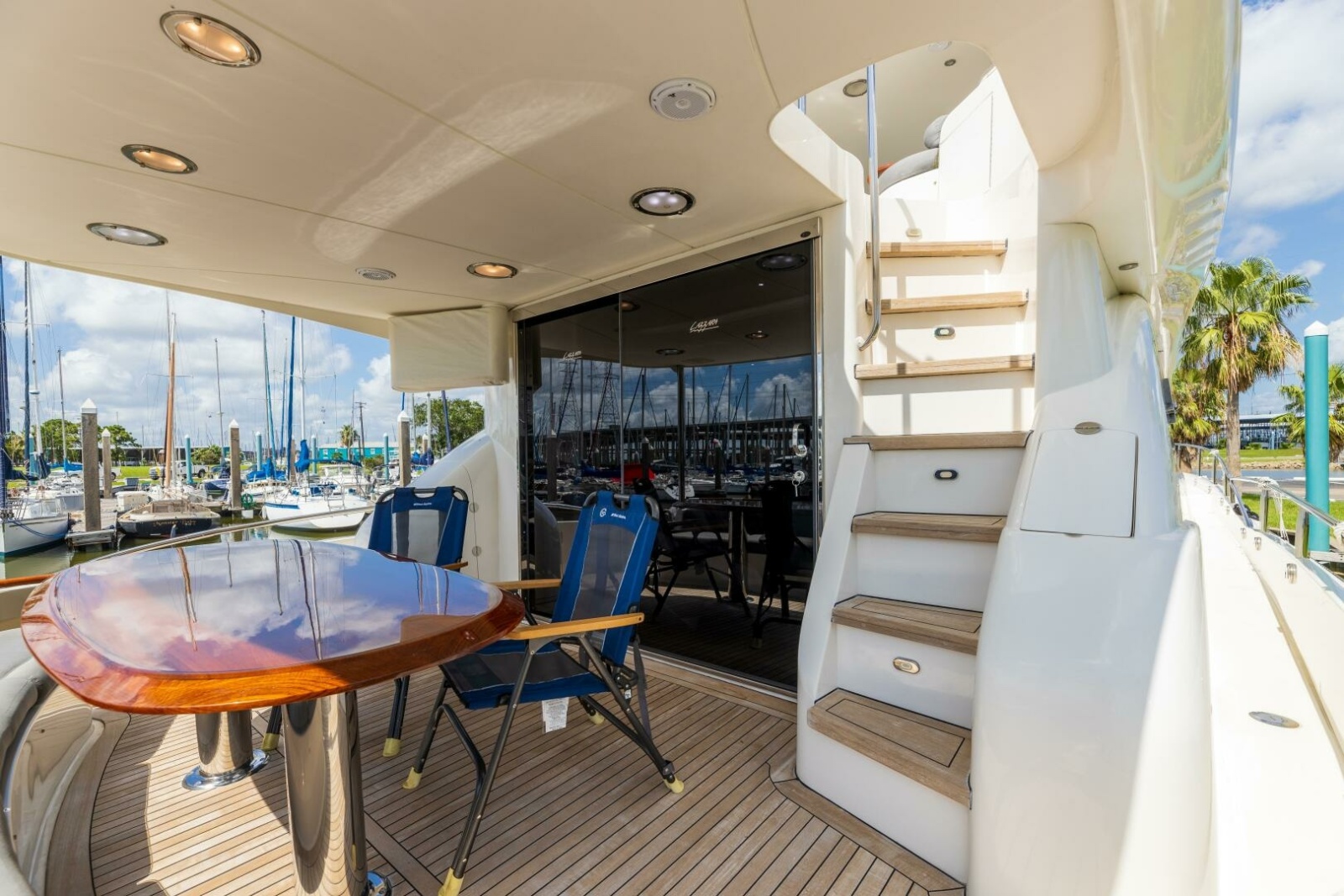 74' 2007 Lazzara Yachts 74 Motor Yacht
