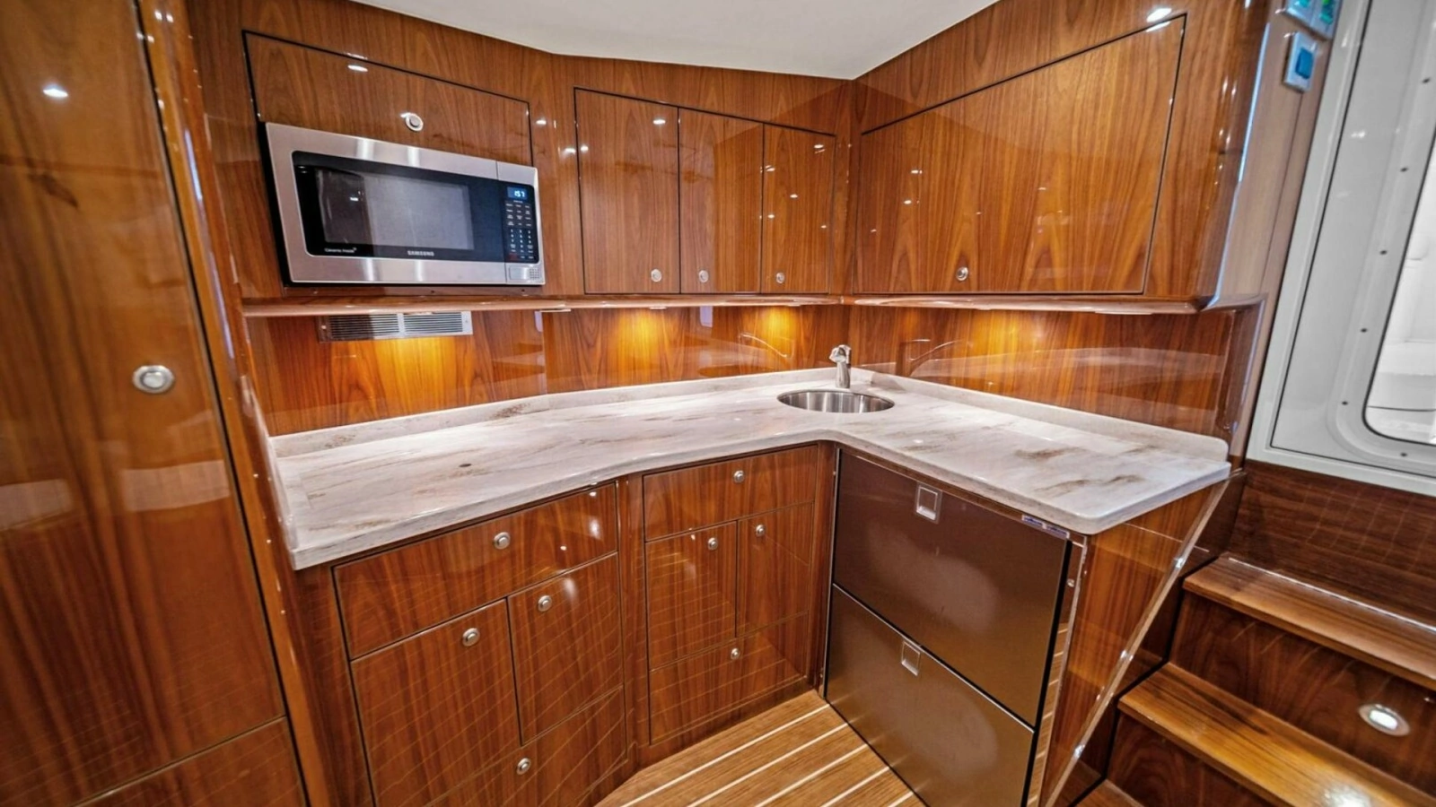 2021 Viking 46 Billfish 