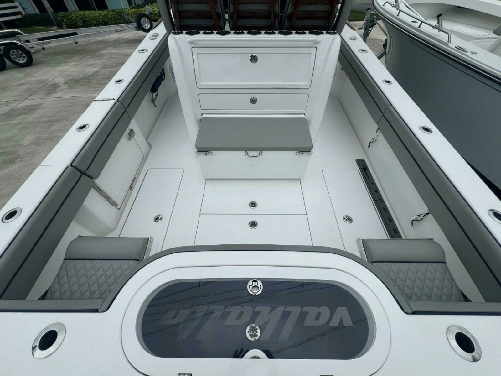 Valhalla 33 JUST ONE MORE - Aft Seating