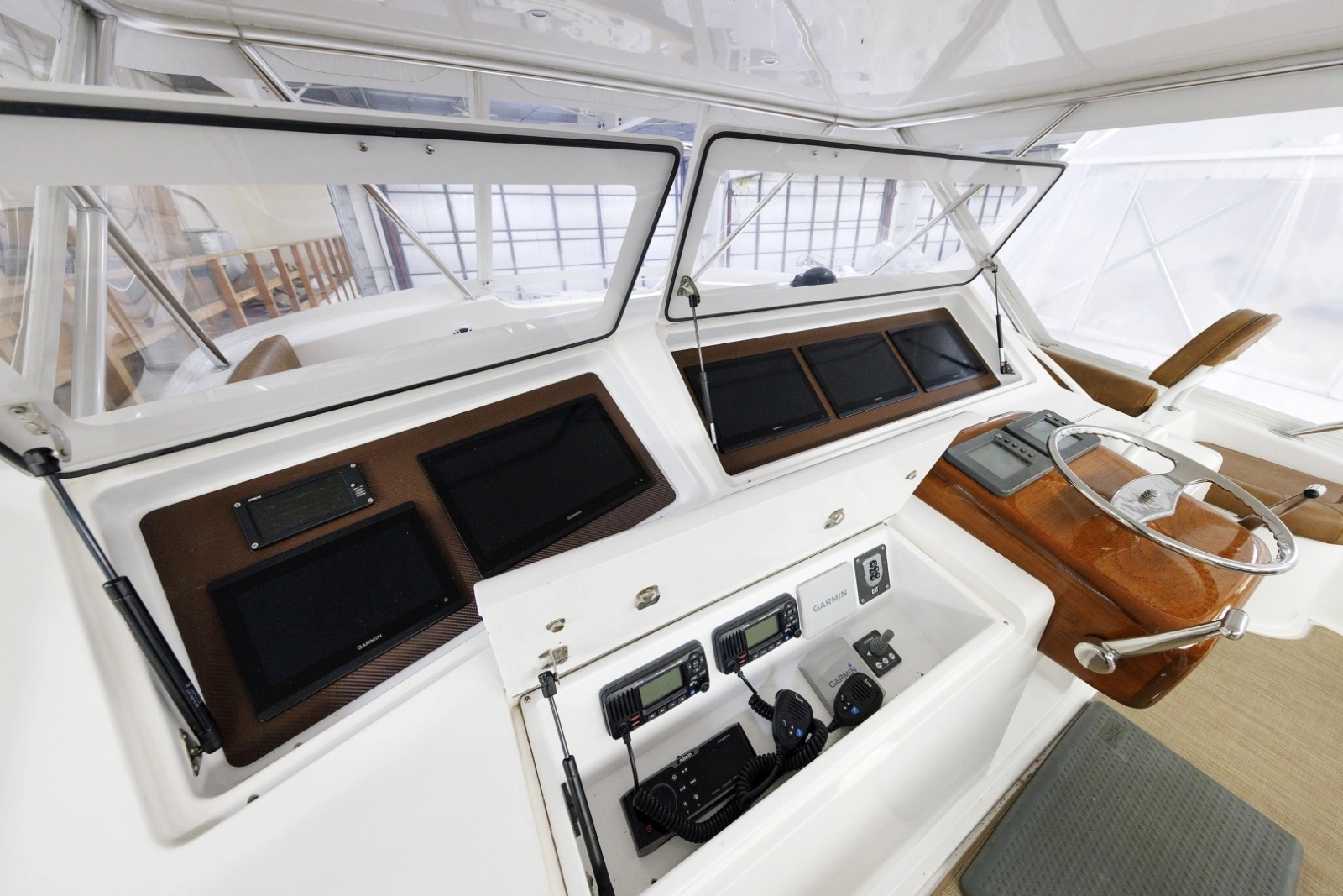 Viking 61 YOLO - Helm