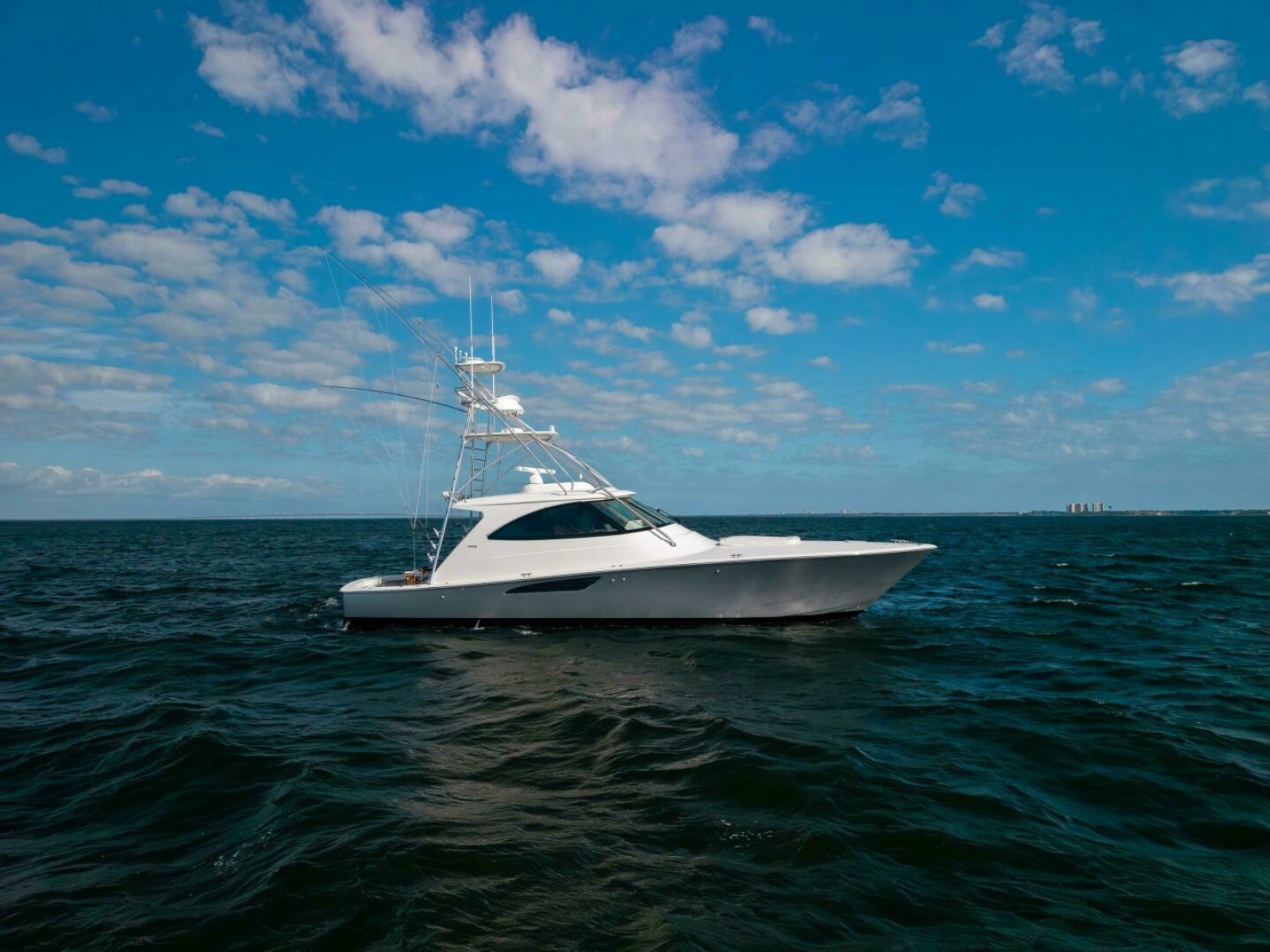 52' 2015 Viking 52 Sport Tower