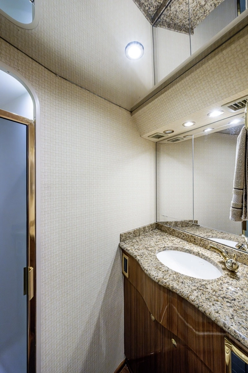 Viking 64 BIG BLUE - VIP Guest Stateroom Ensuite Head