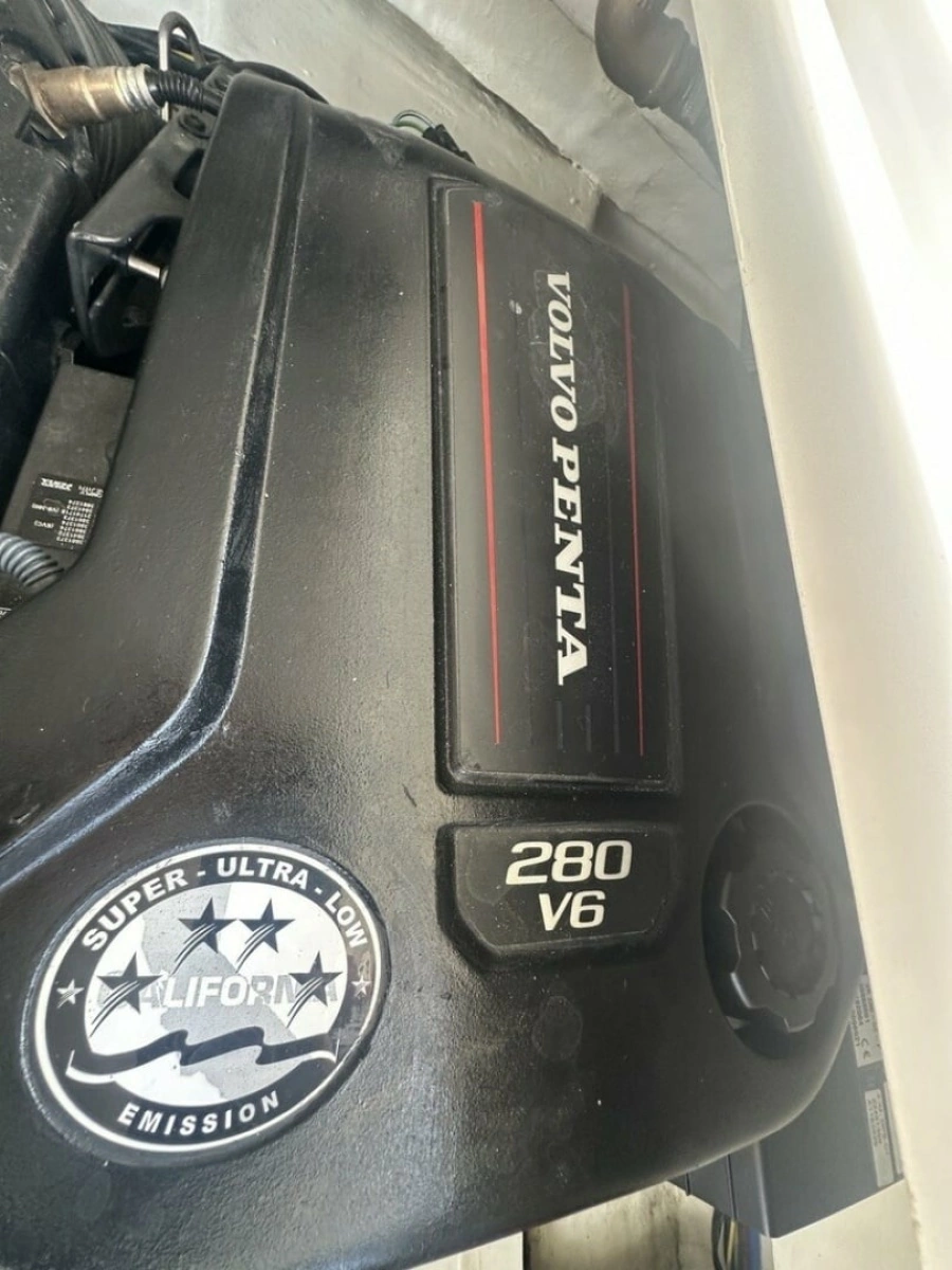 2023 VanDutch 32