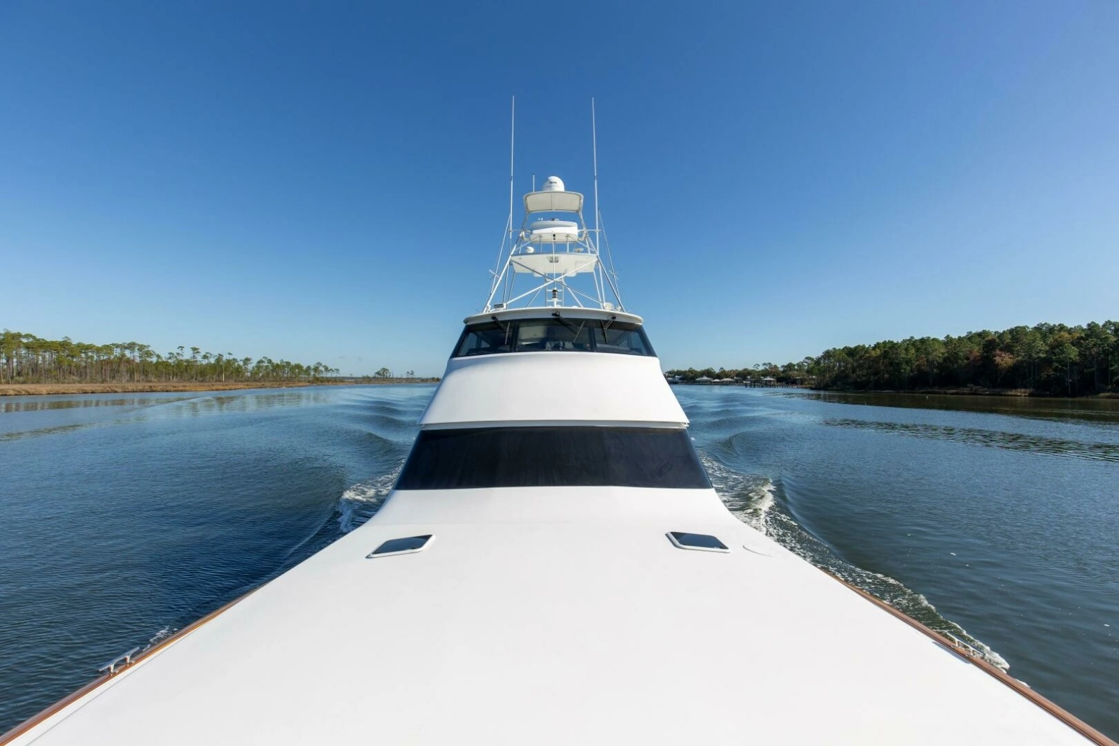 2001 65 Viking Convertible Enclosed Bridge Partnership Exterior Bow