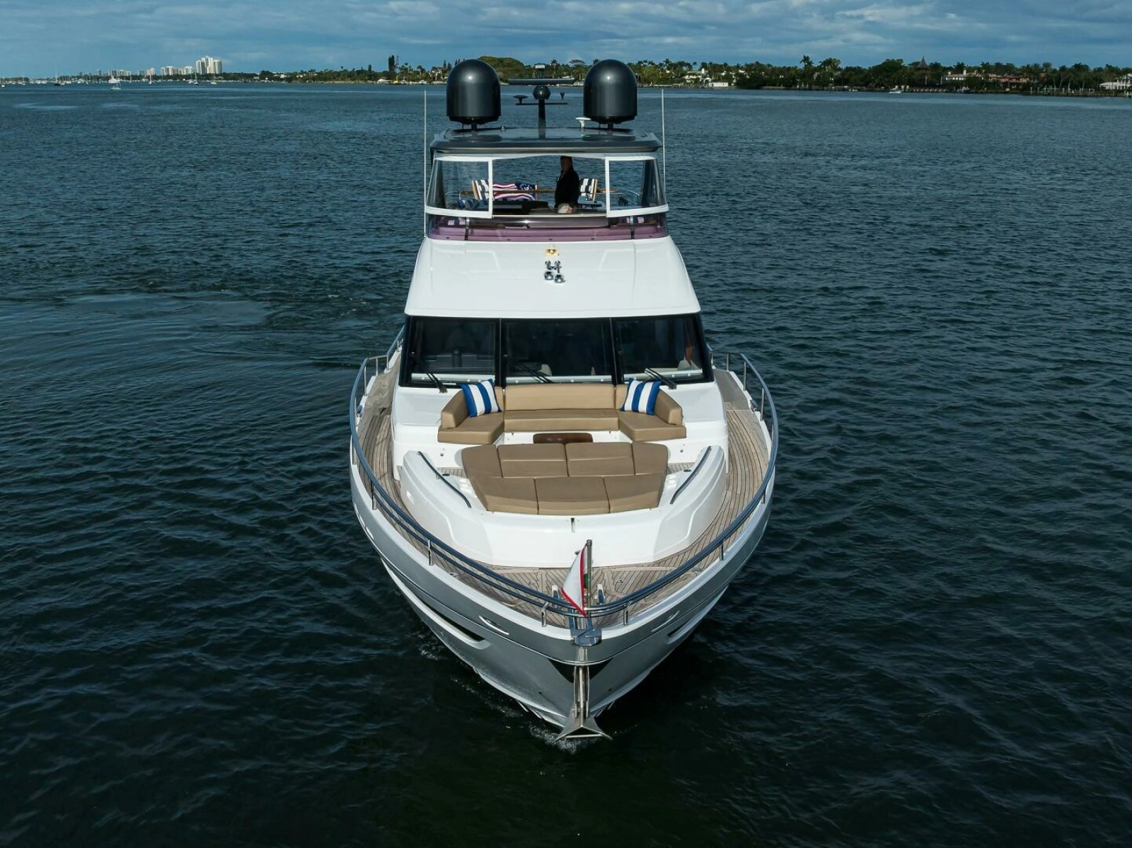 Princess Y78 - Janie II - Profile