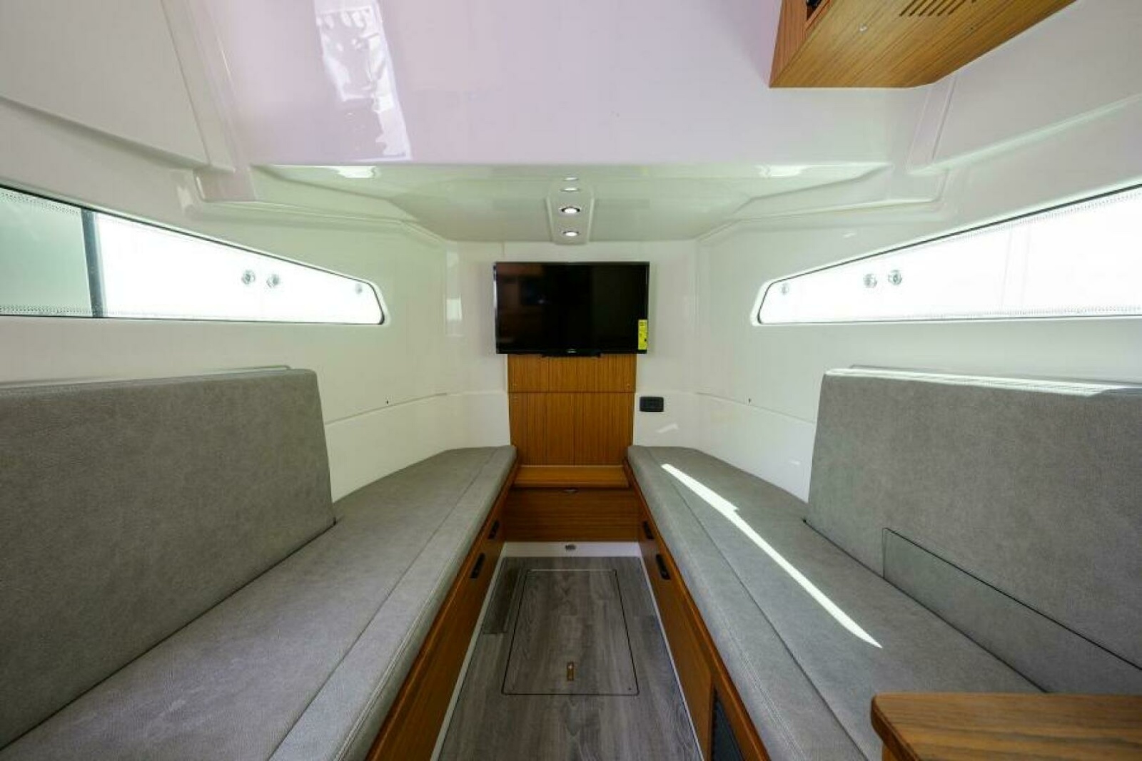Solace 41 Cabin