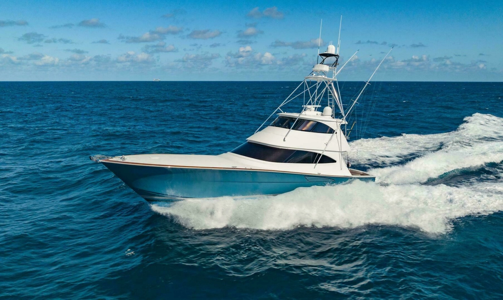 2020 Viking 72 Enclosed Bridge