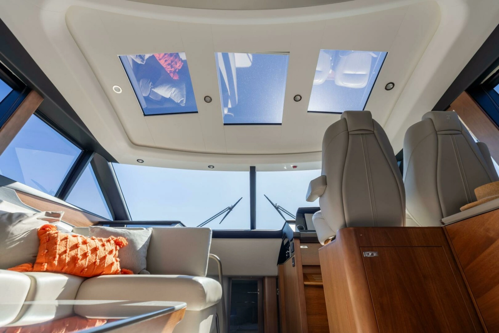 2019 Princess S65 photo 17