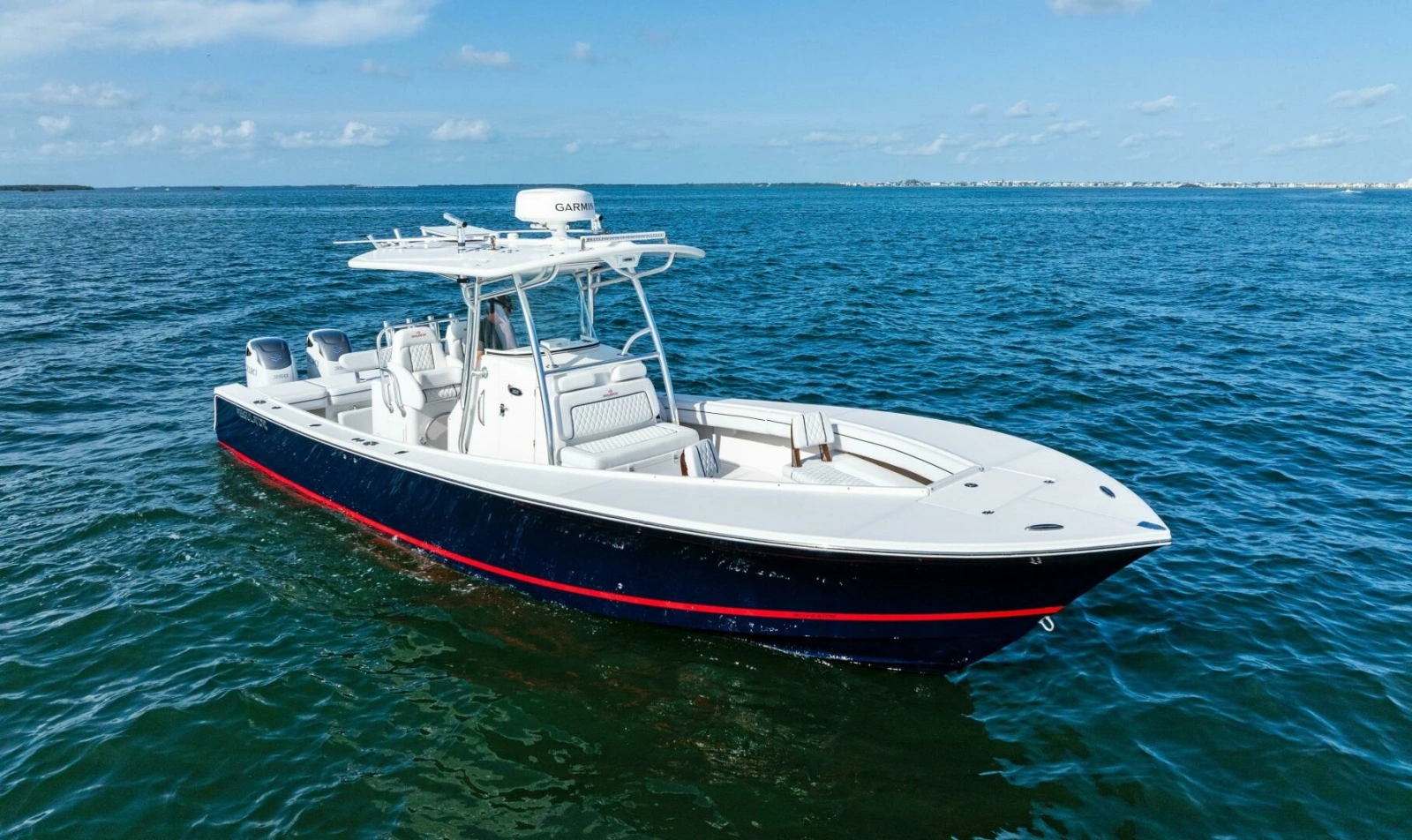 2012 Regulator 32 Profile