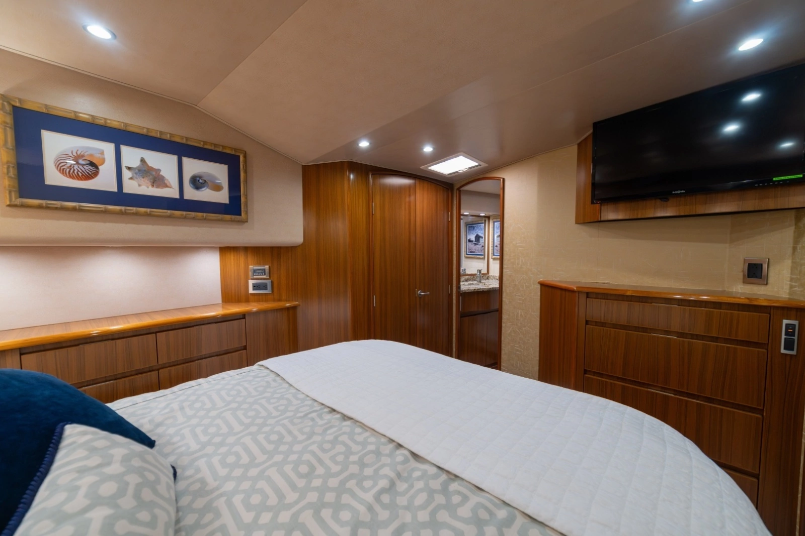 60 Viking Convertible 2012 "Contango"