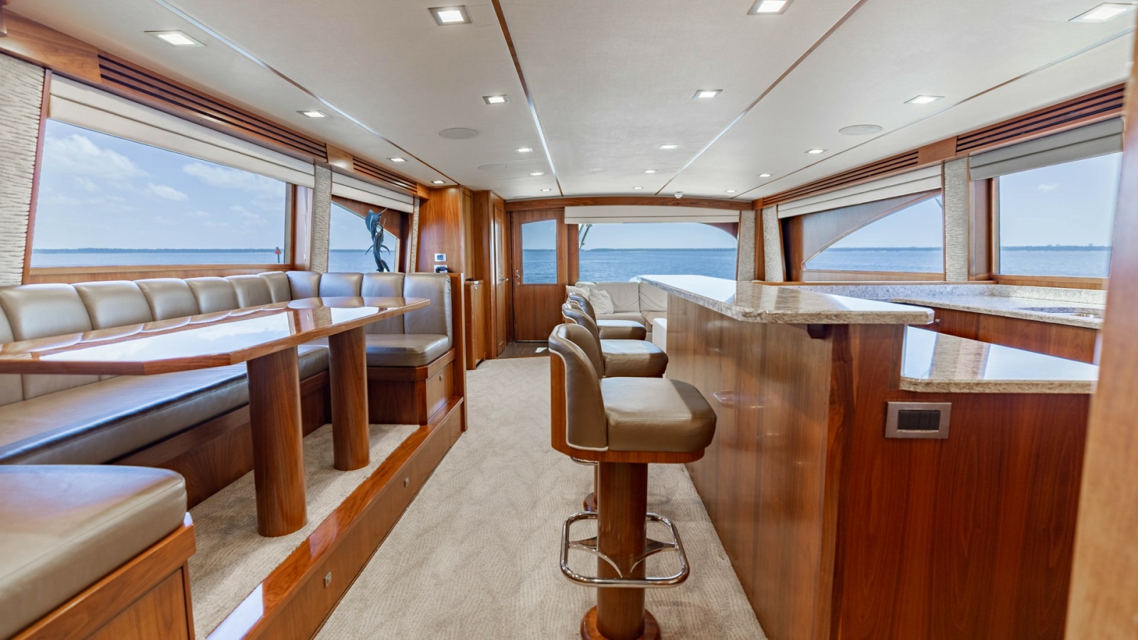 80' 2016 Viking 80 Convertible