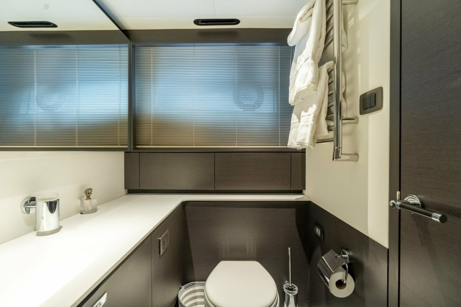 Princess 80 LANIKAI - Forward Guest Head