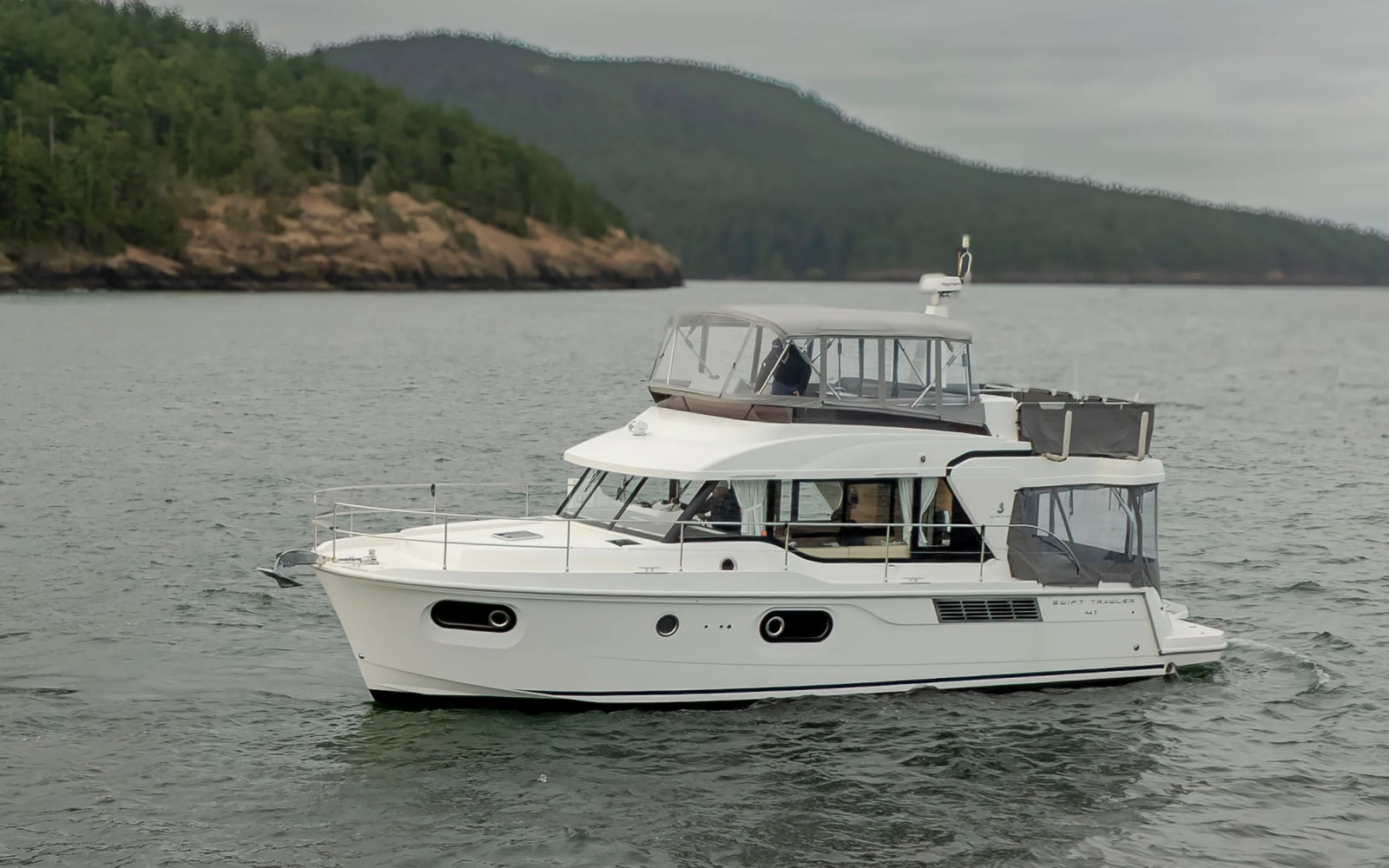 2022 Beneteau Swift Trawler 41