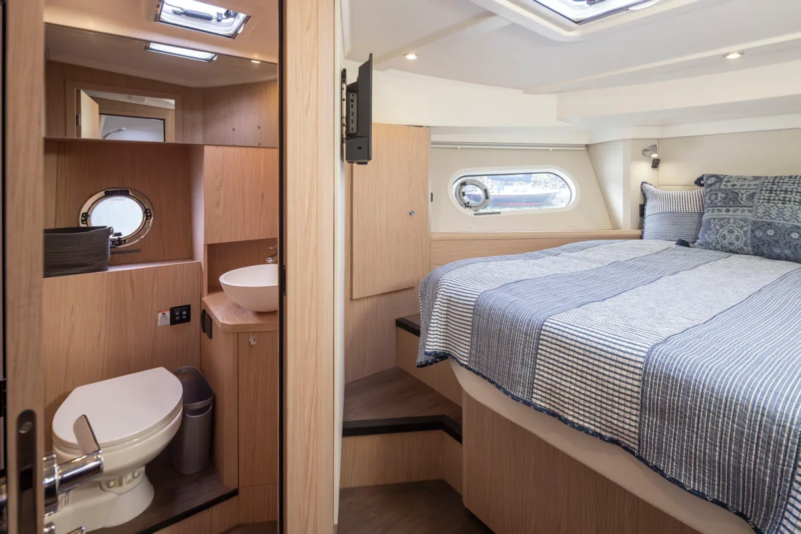 2022 Beneteau Swift Trawler 41