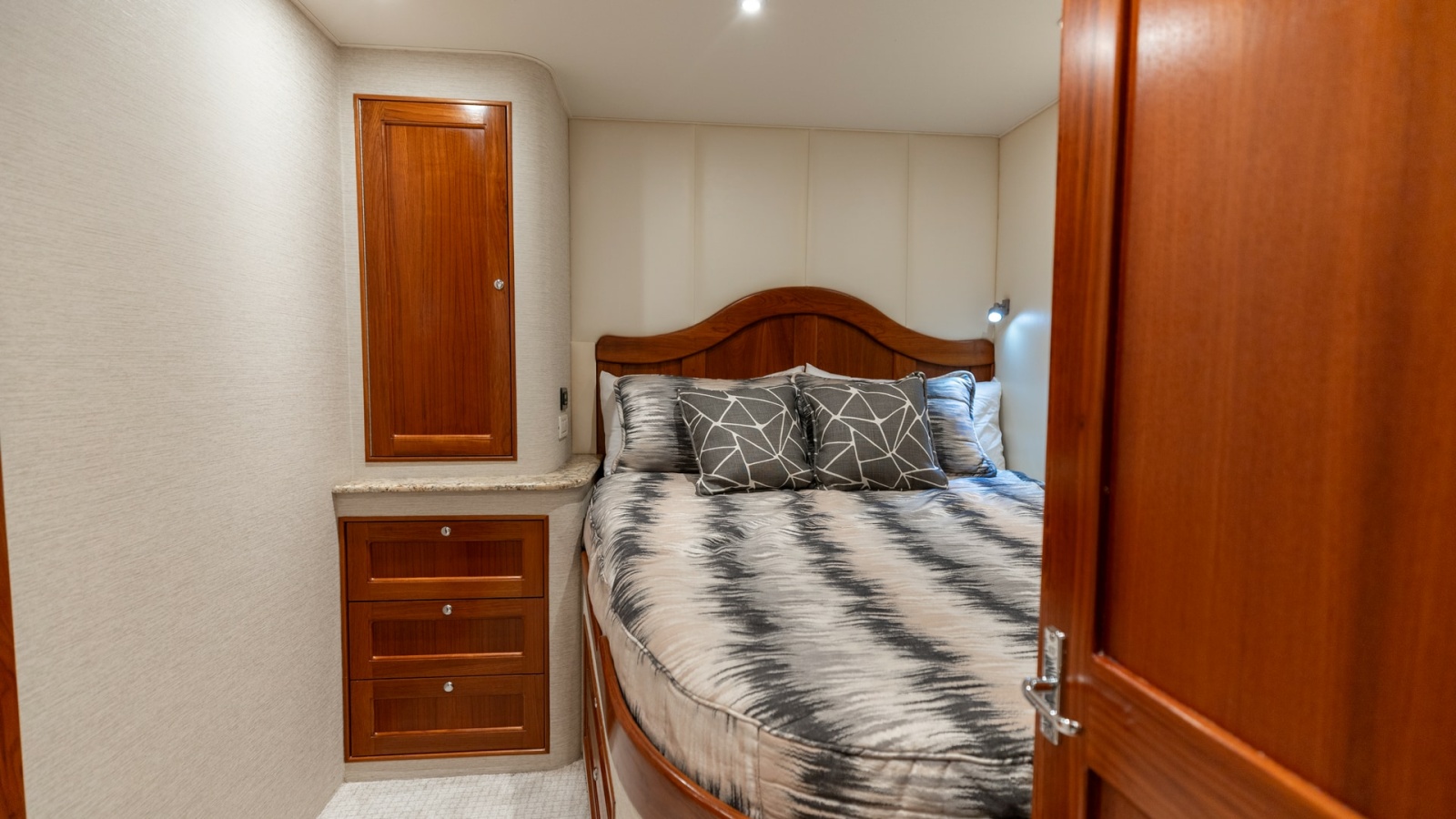 Guest Stateroom with Double Berth