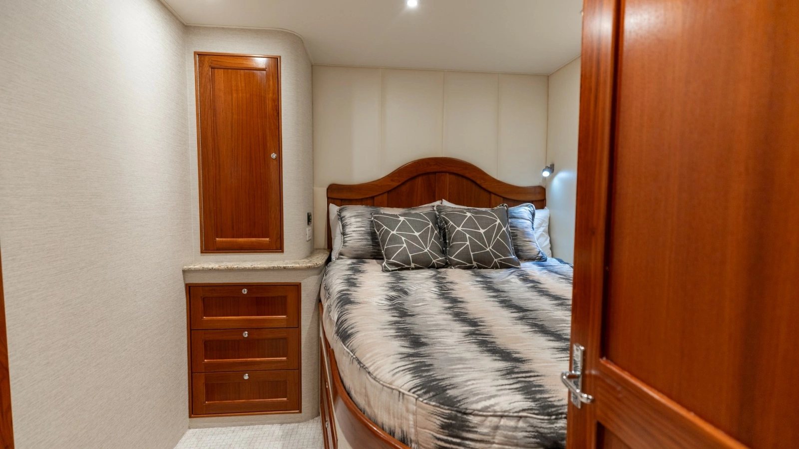 Guest Stateroom with Double Berth