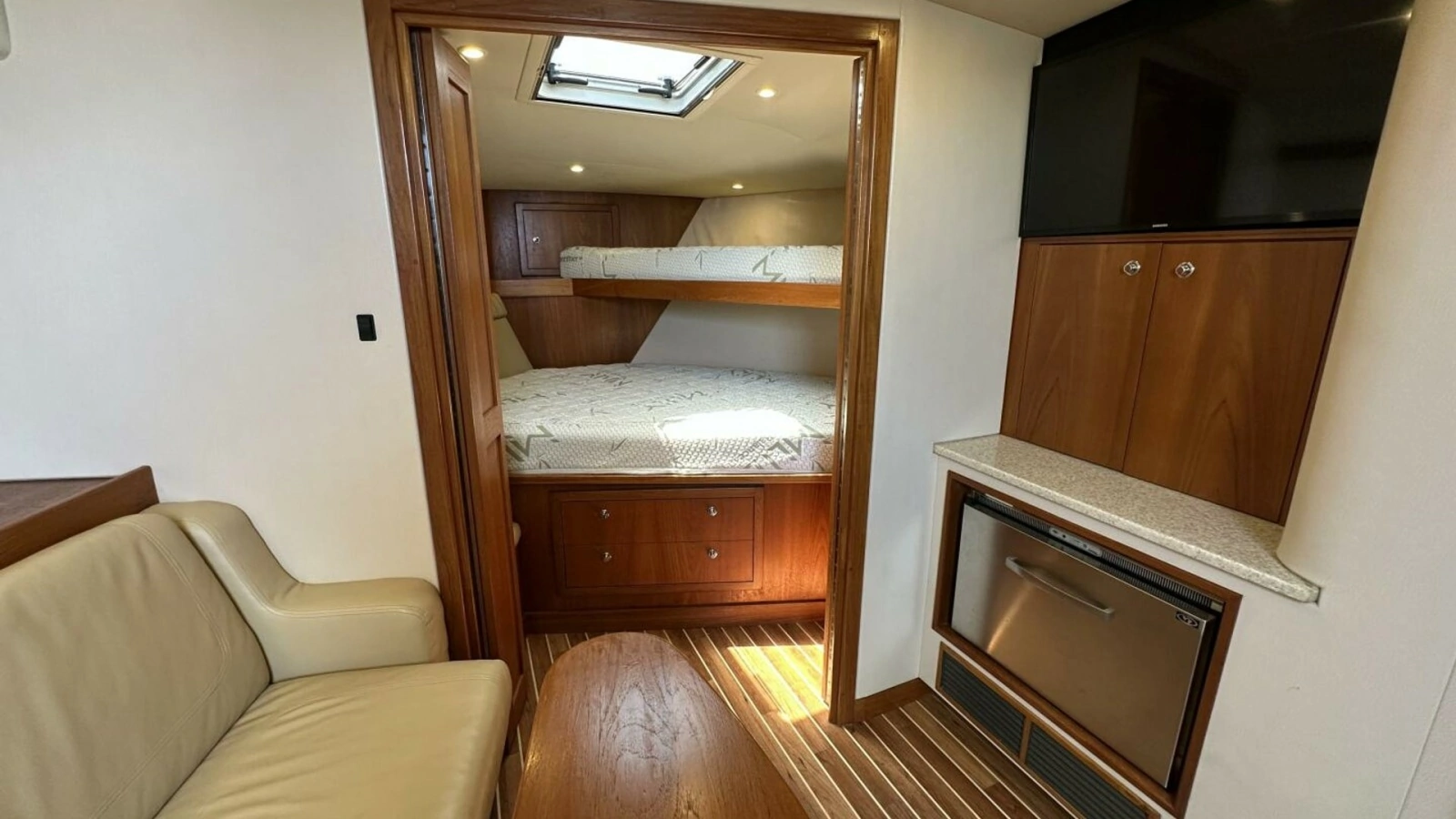 2007 Albemarle 360 Express - SQUID INC.