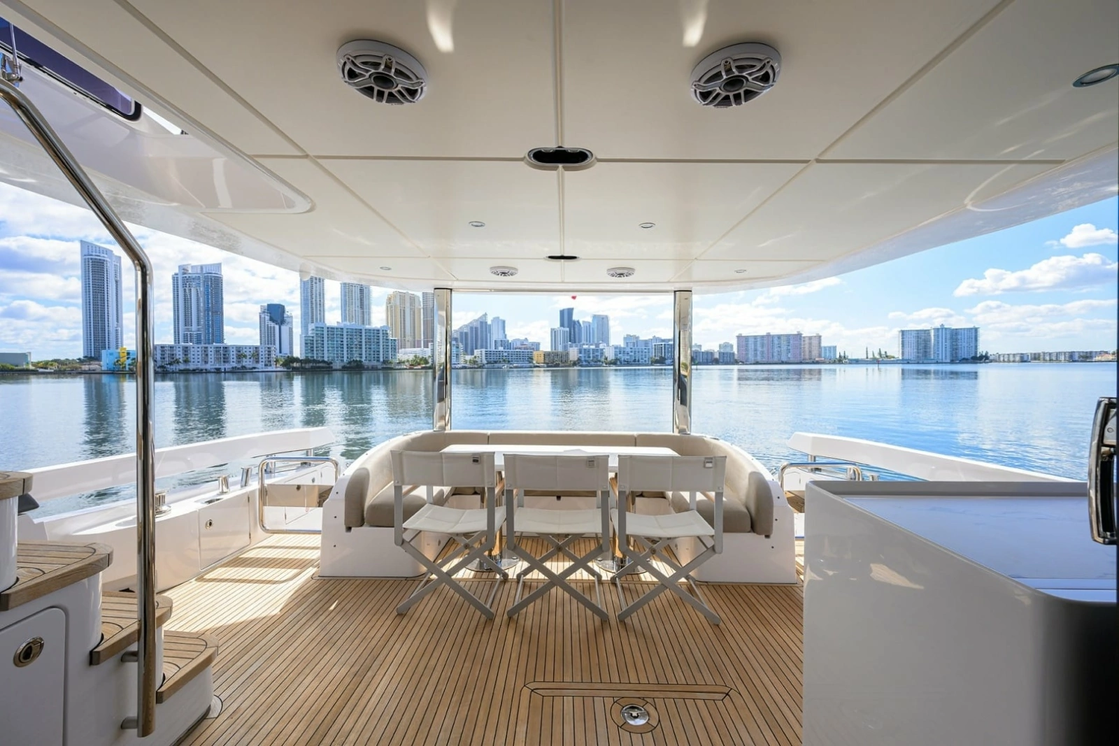 Azimut 78 - DT78 - Aft Deck