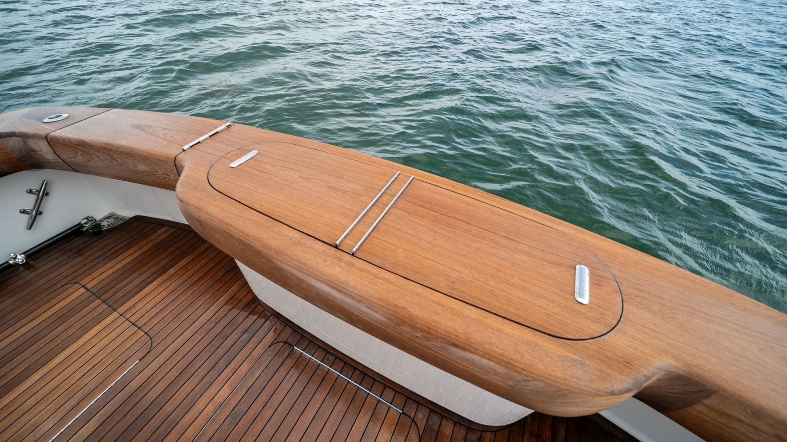 Teak Cockpit with Tackle Center