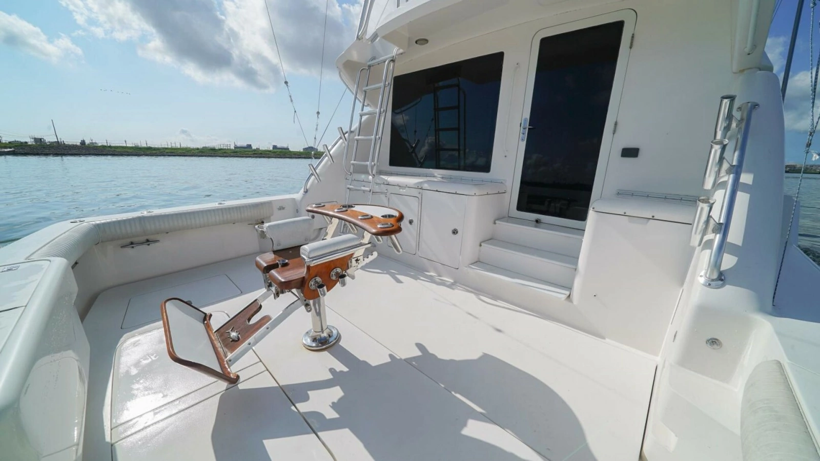 2007 Bertram 51 Convertible Smoker II