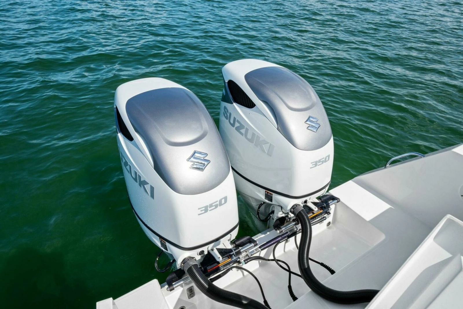 2012 Regulator 32