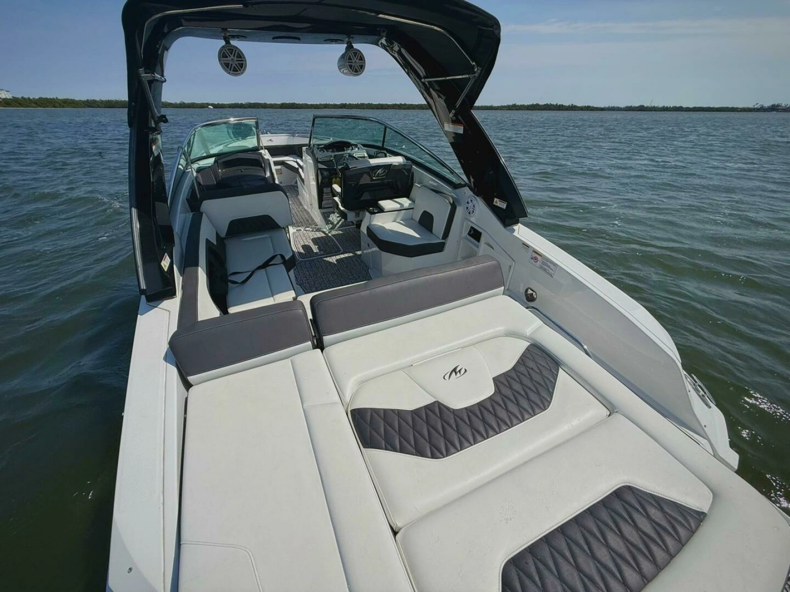 2020 Monterey 29 305SSD