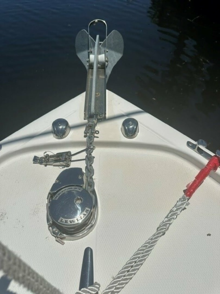 2018 Mako 284