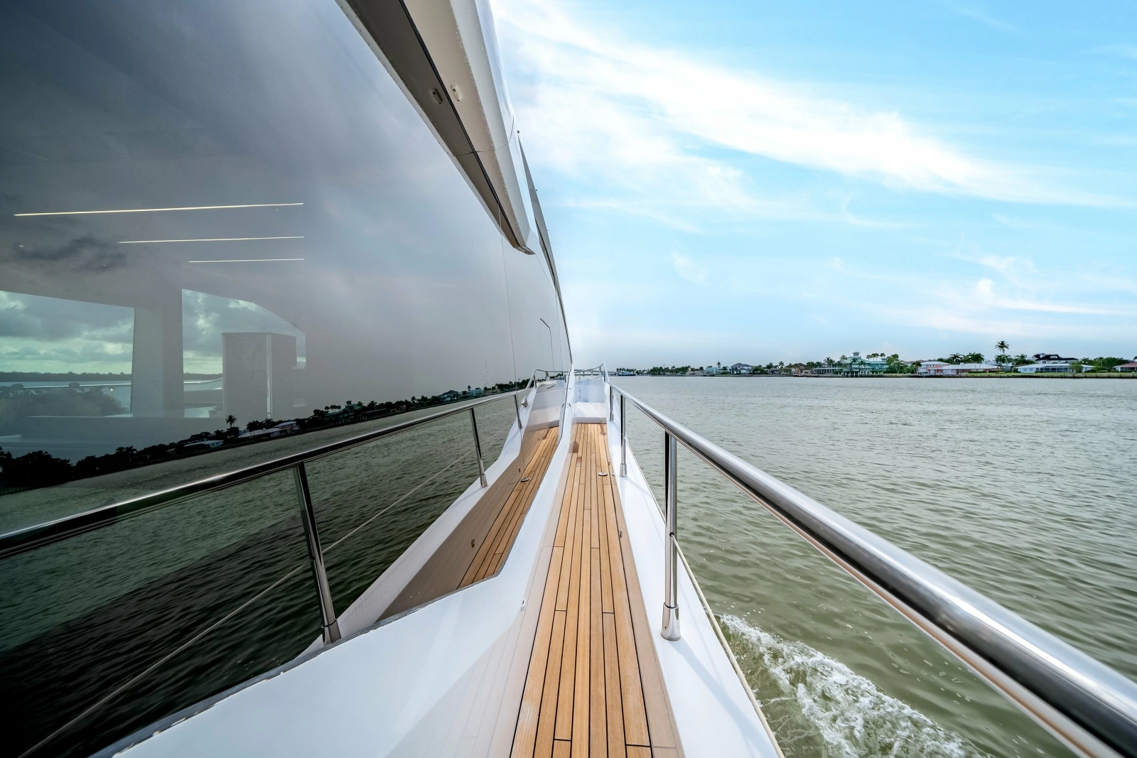 2019 Sunseeker 76 Flybridge
