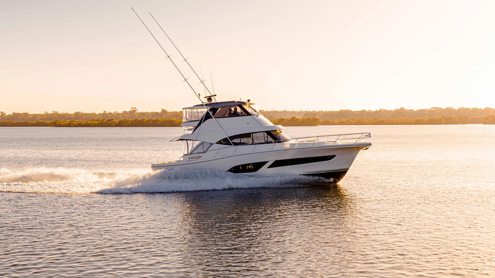 50 SPORTS MOTOR YACHT 50ft Riviera Yacht For Sale
