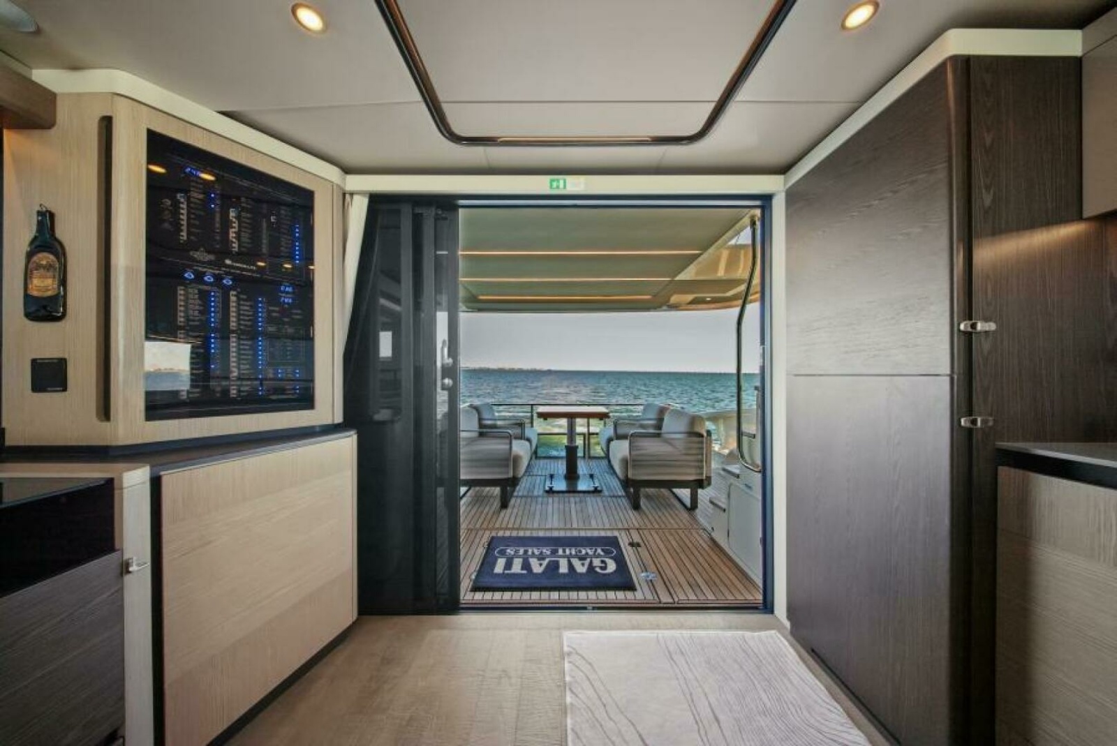 53' 2025 Absolute Navetta 53