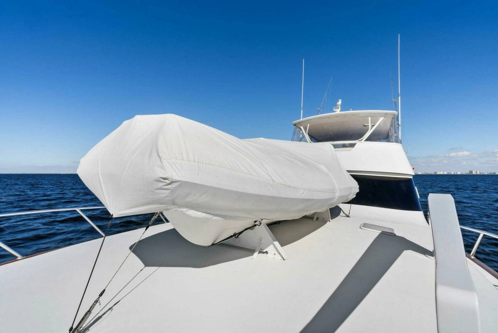 2002 Viking 65 Convertible photo 5