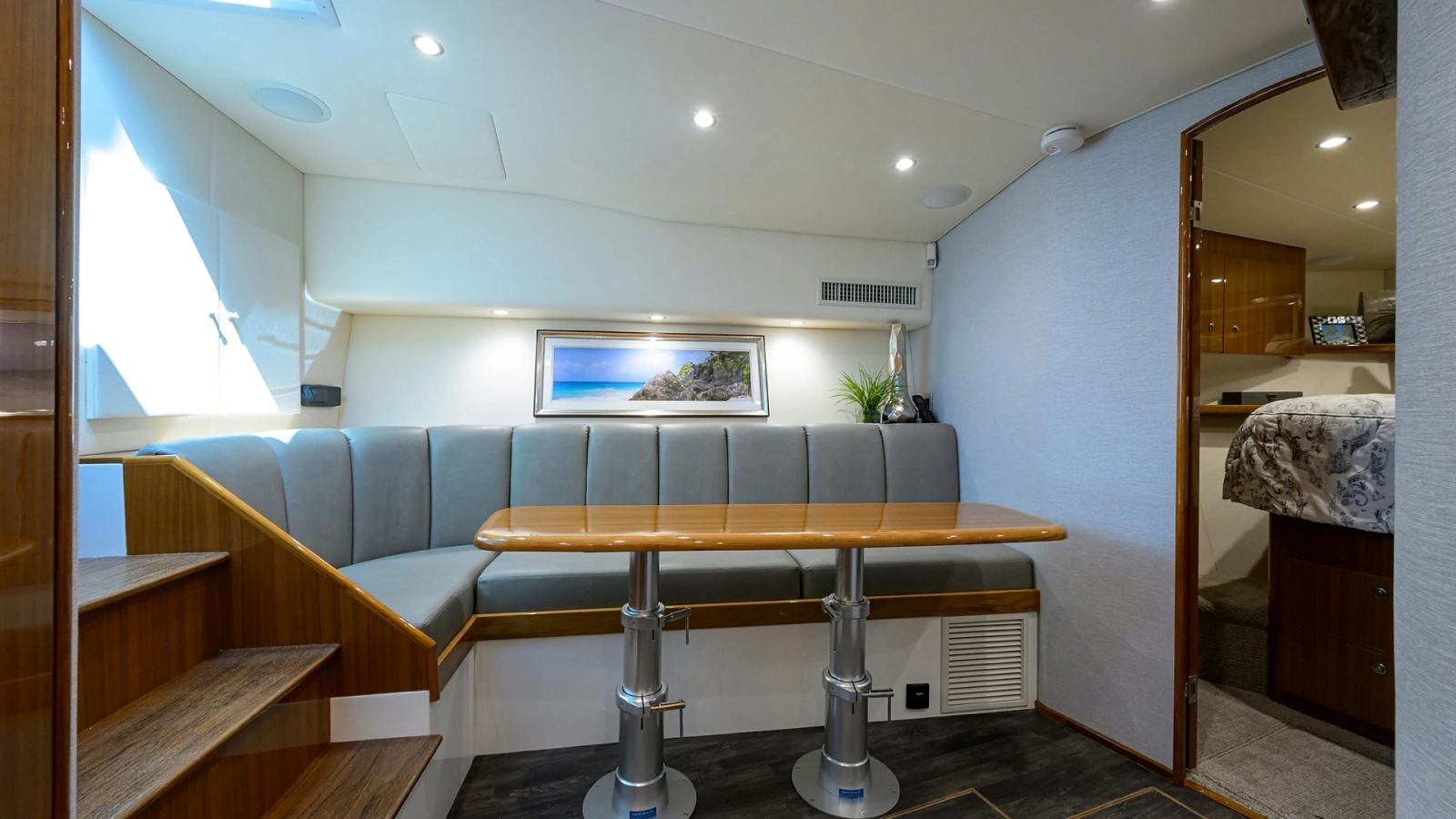 44_viking_reelaxin_salon_01