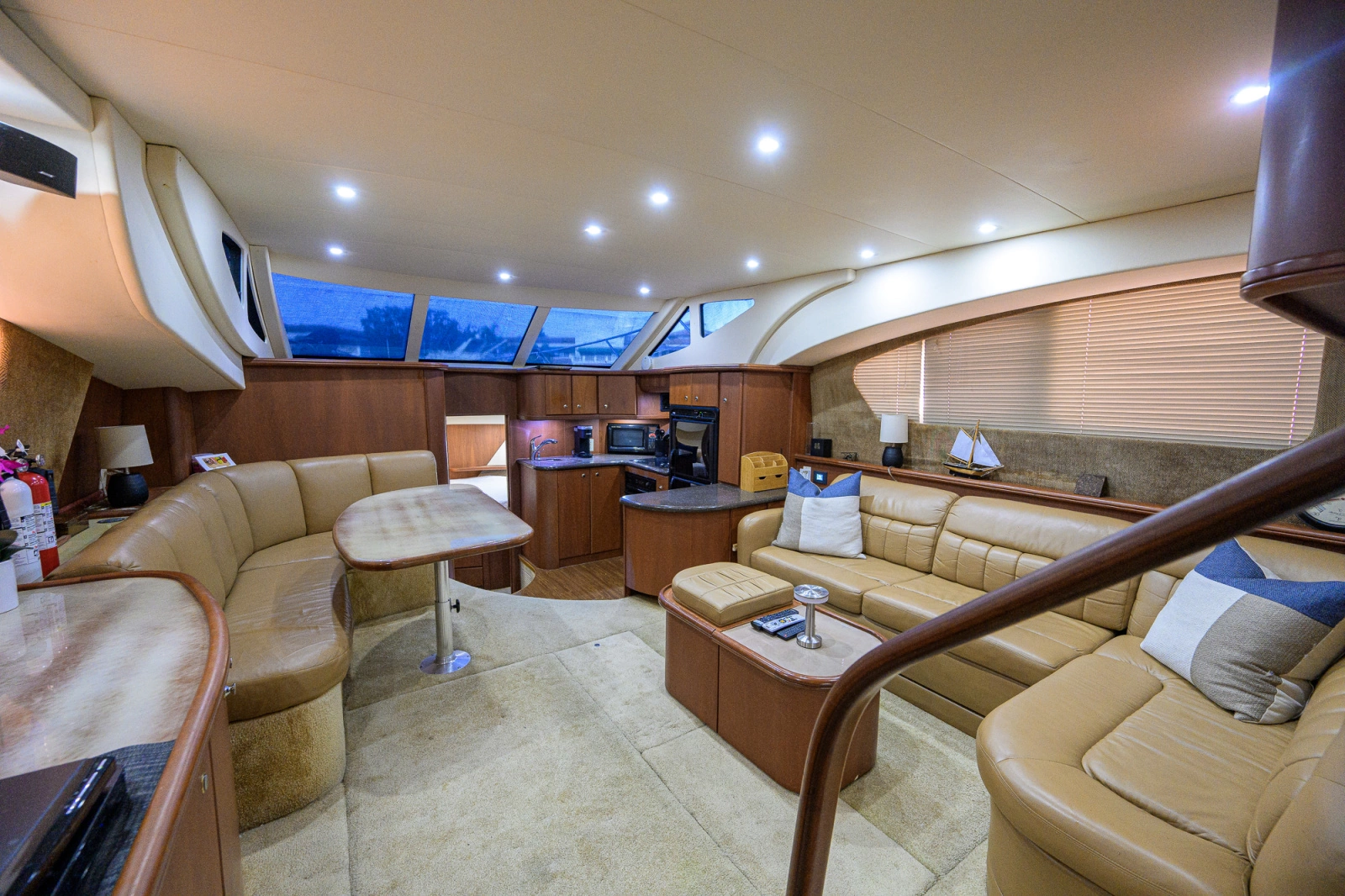 2005 Silverton 39 Motor Yacht