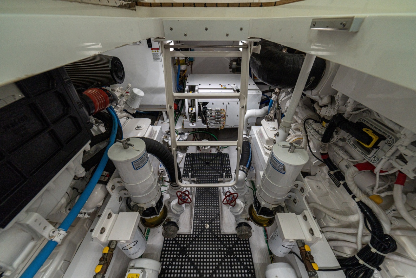 2023 Viking 46 Billfish Engines