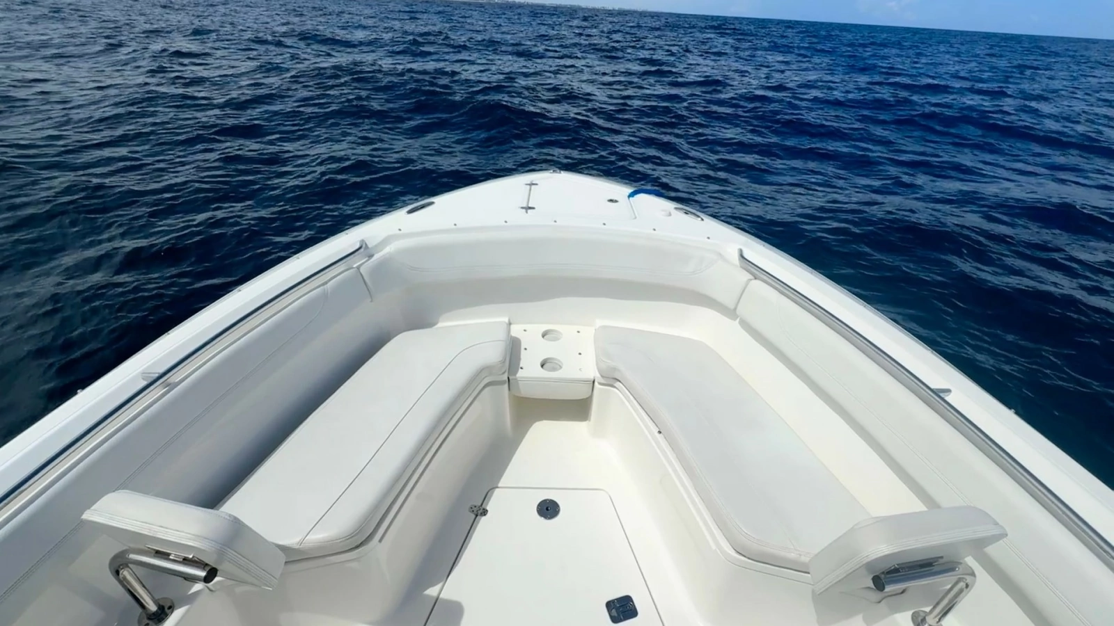 2022 Pursuit S288-