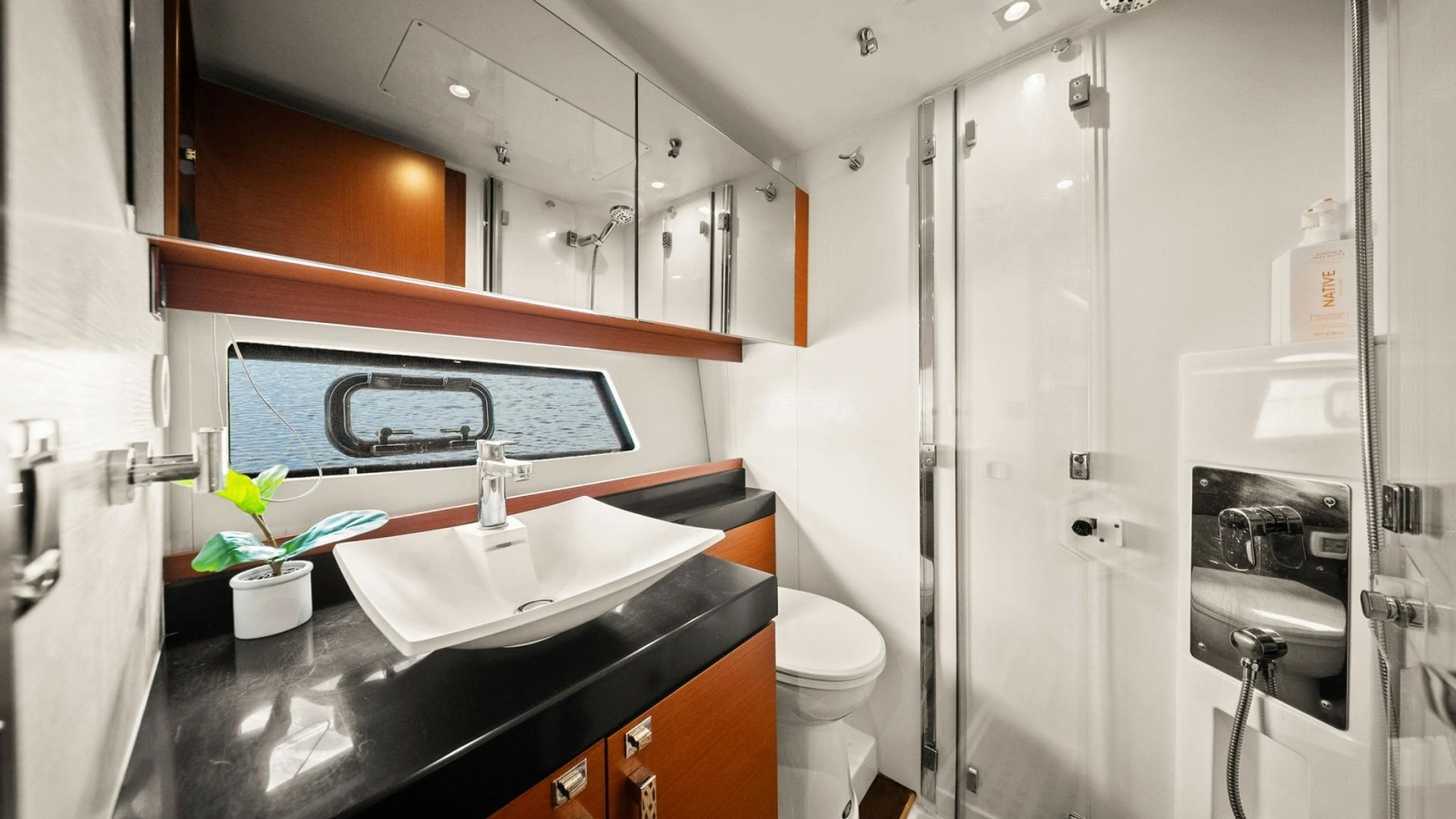 Luxurious Ensuite Bathroom