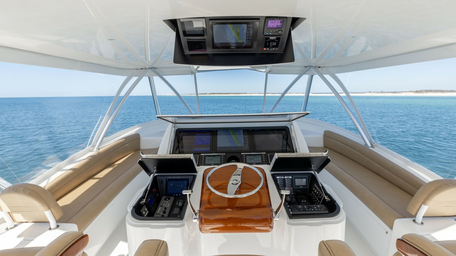 Flybridge Helm with Seating