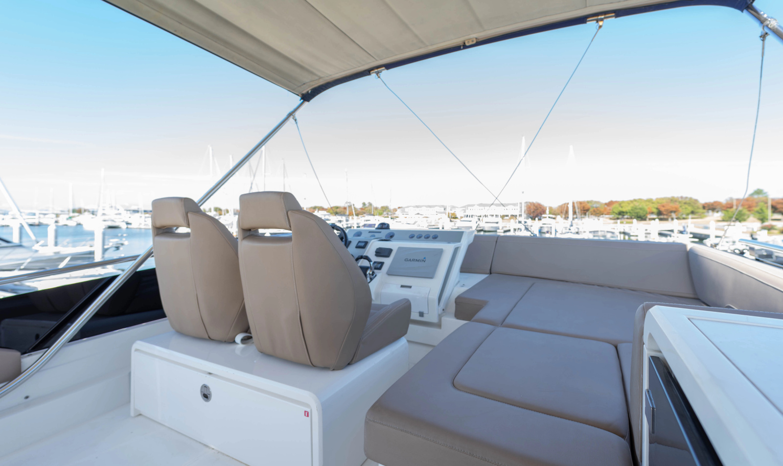 2019 Fairline Squadron 53