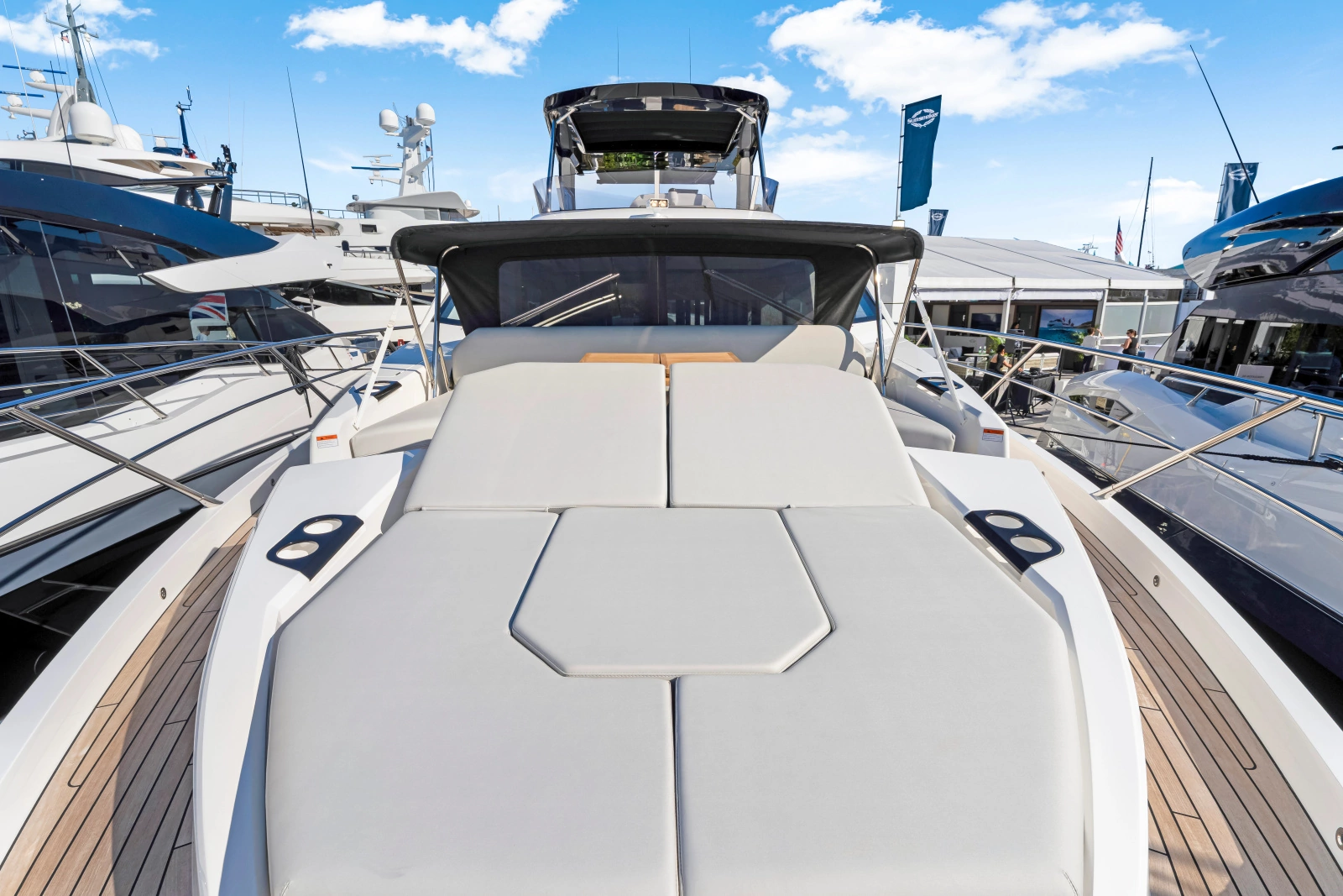 MANHATTAN 68 68ft Sunseeker Yacht For Sale