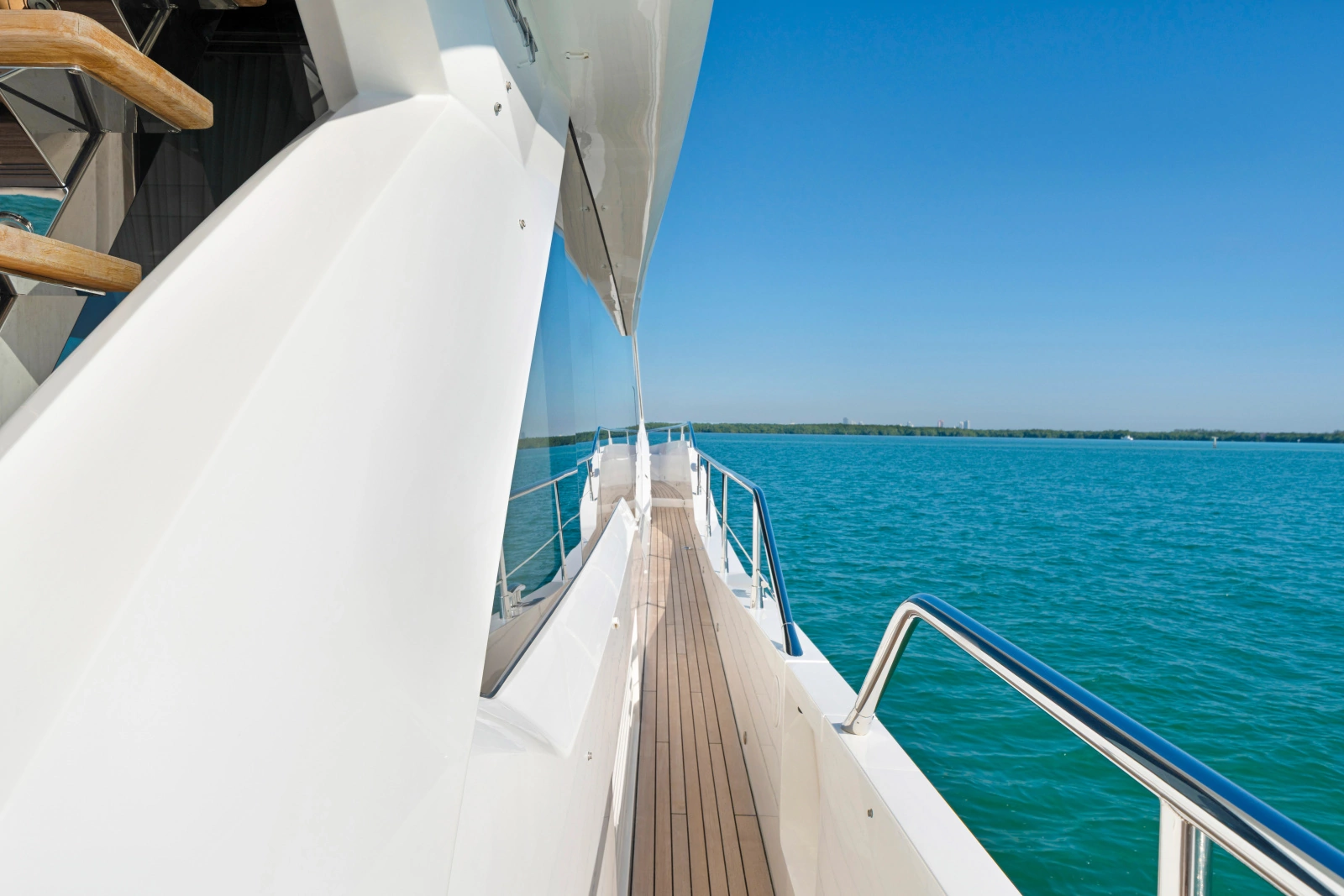 2020 Sunseeker 76 Yacht