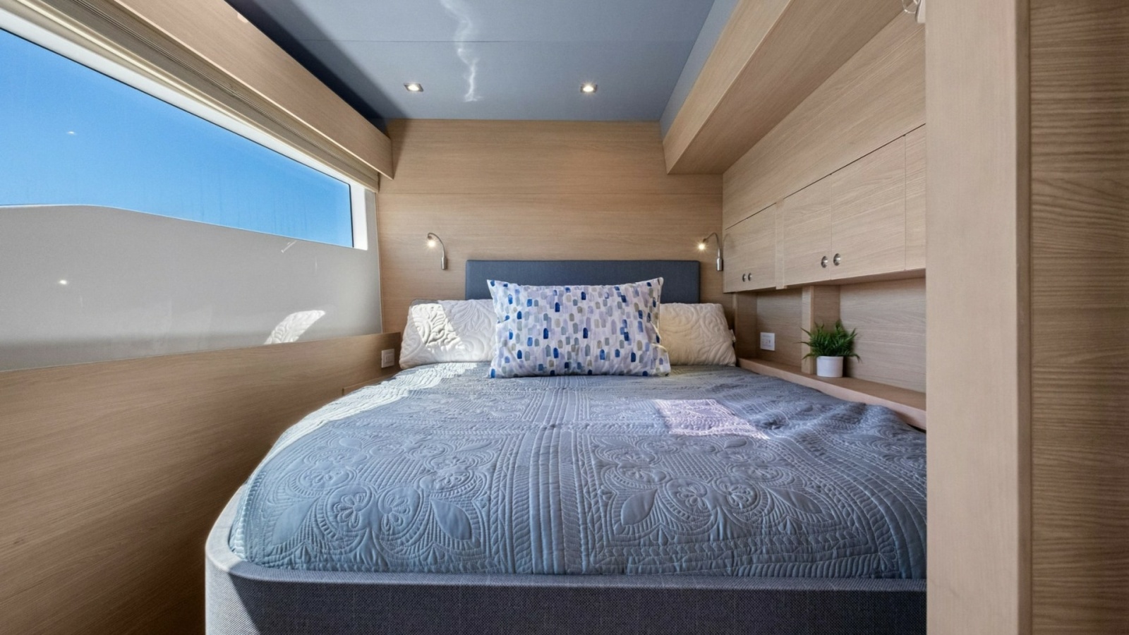 Remarkable I Yacht Photos Pics 