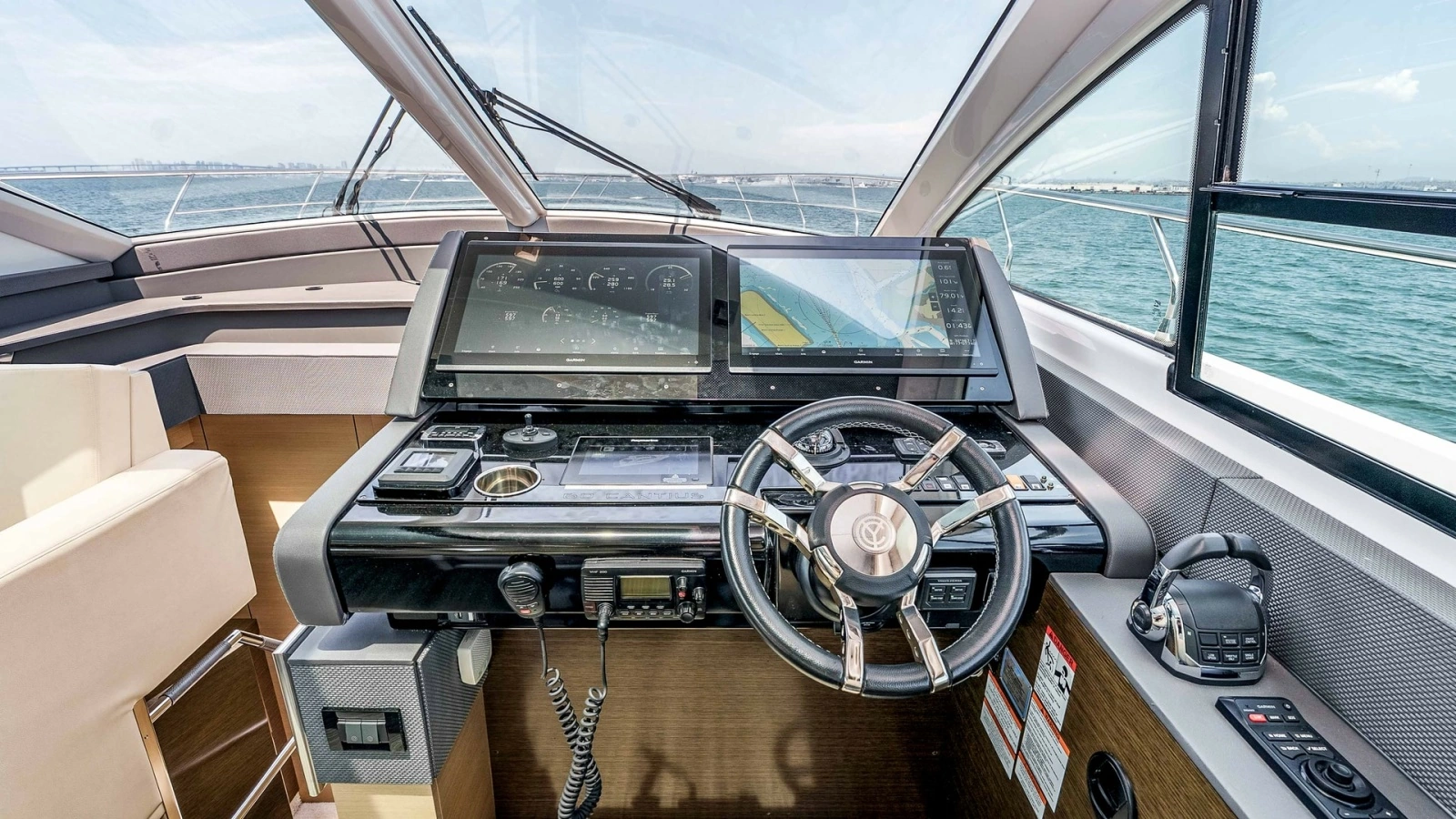 2017 Cruisers 60 Cantius 'Rising Star' - Commanding Helm Station View