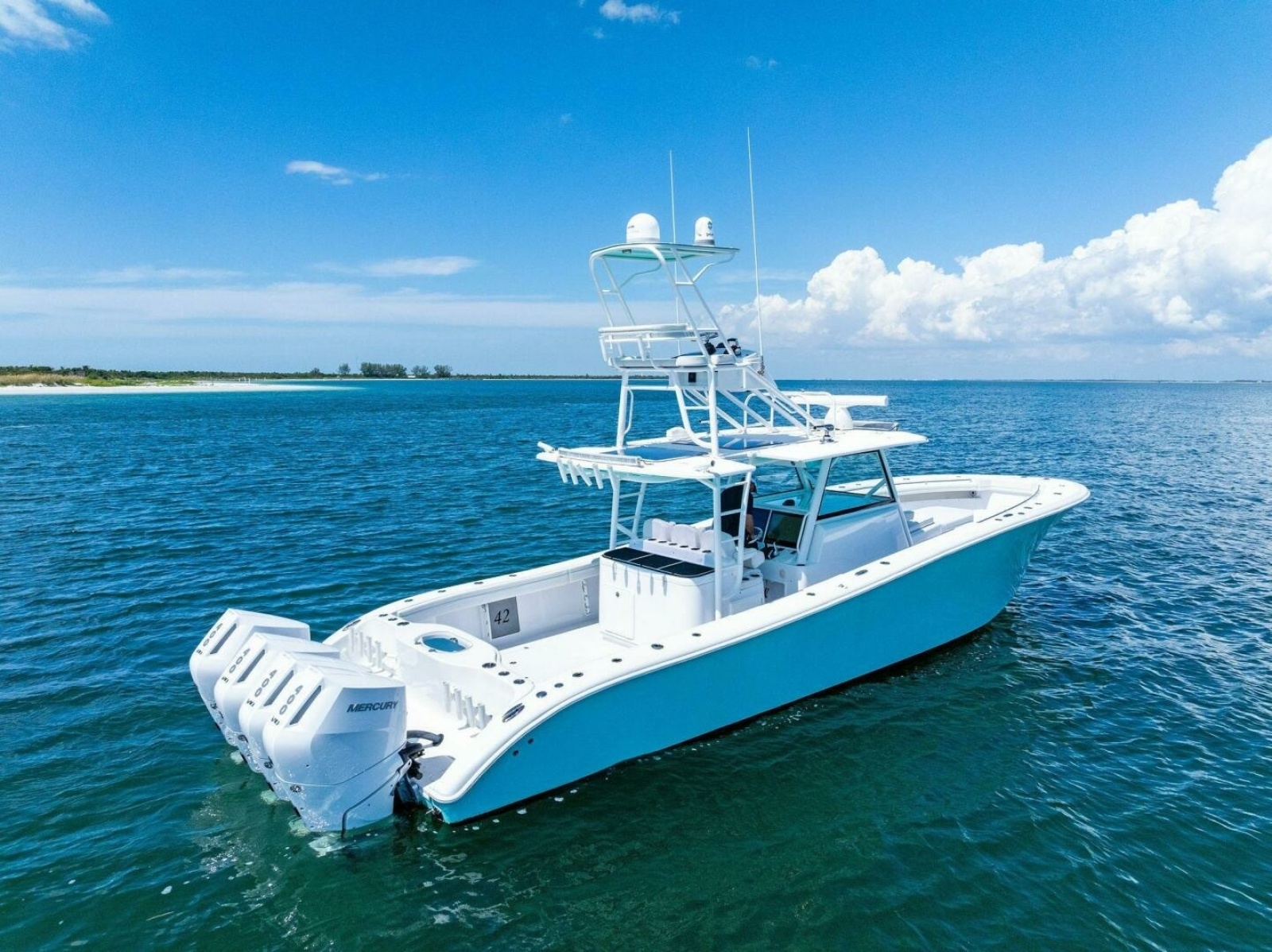 42' 2017 Yellowfin 42 Offshore