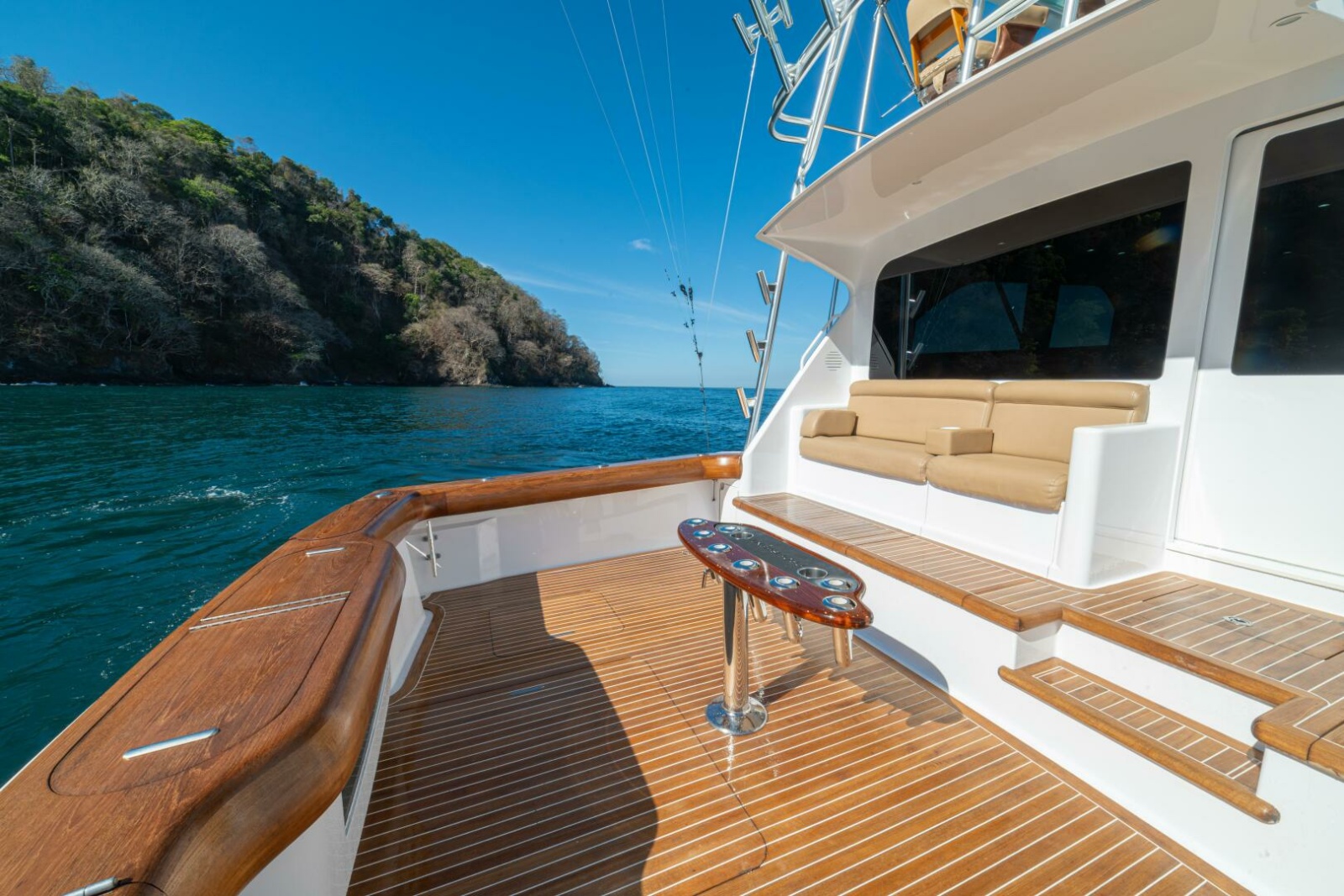 2006 Viking 56 "Scandaloso"