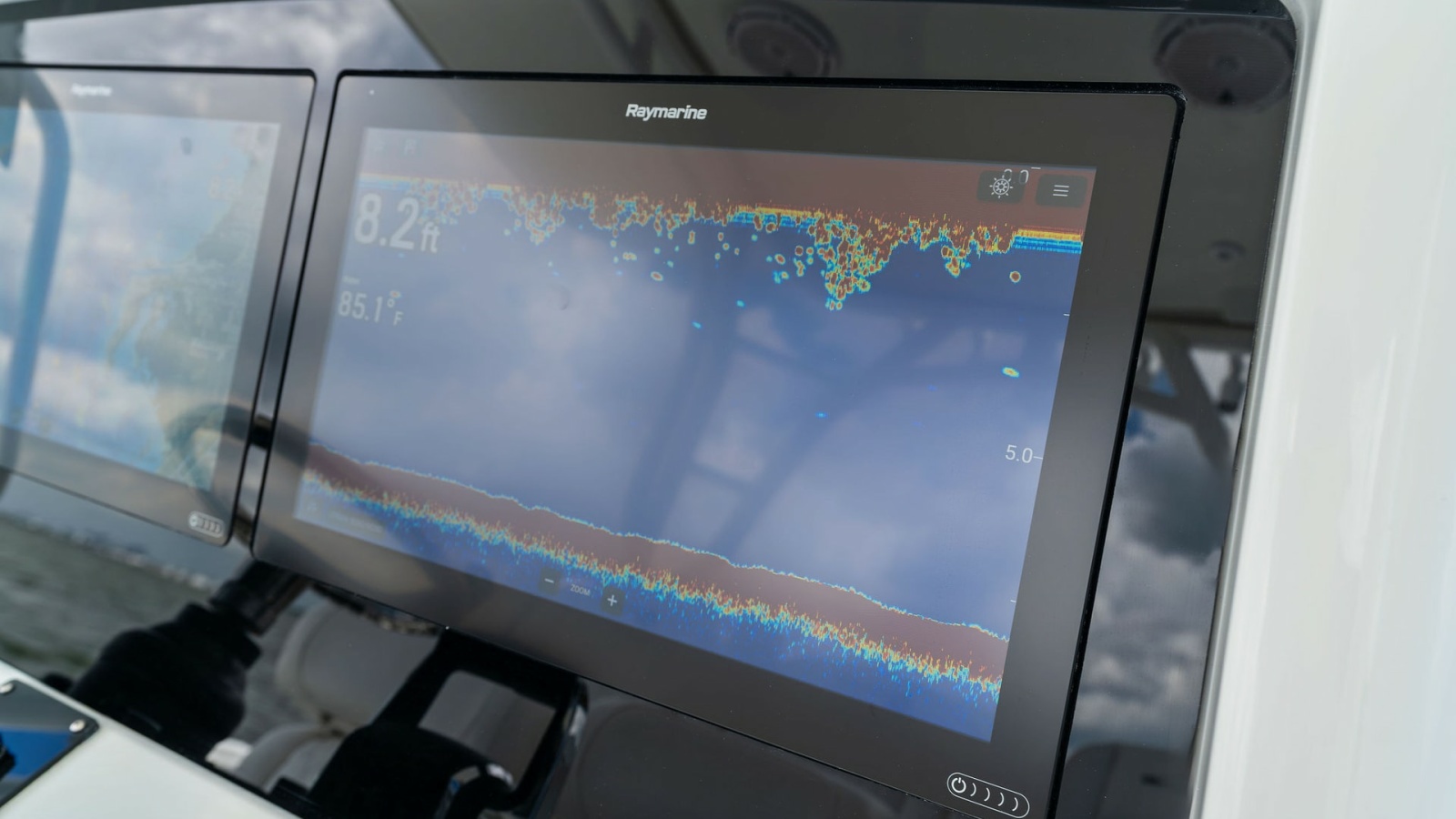 Helm Electronics Display Panel