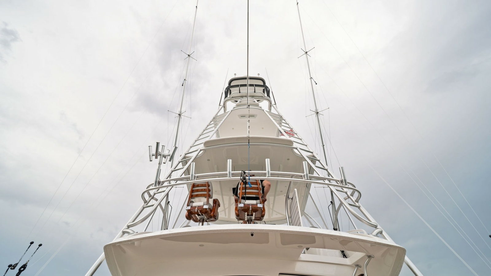 Tower View with Outrigger Detail