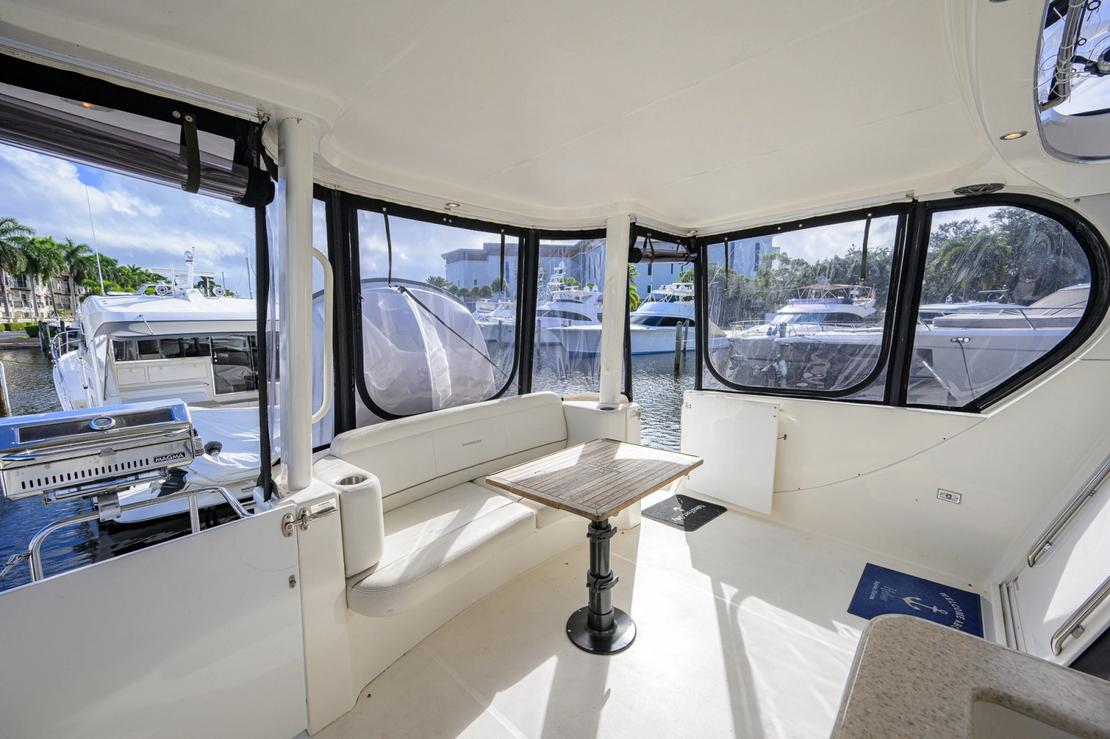 2005 Silverton 39 Motor Yacht