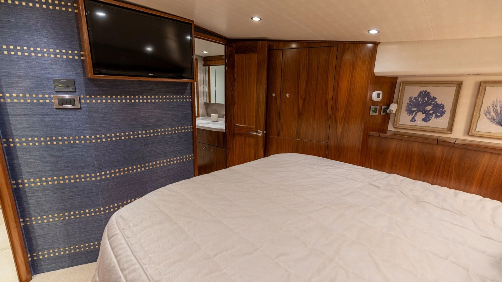 Master Stateroom with Ensuite View
