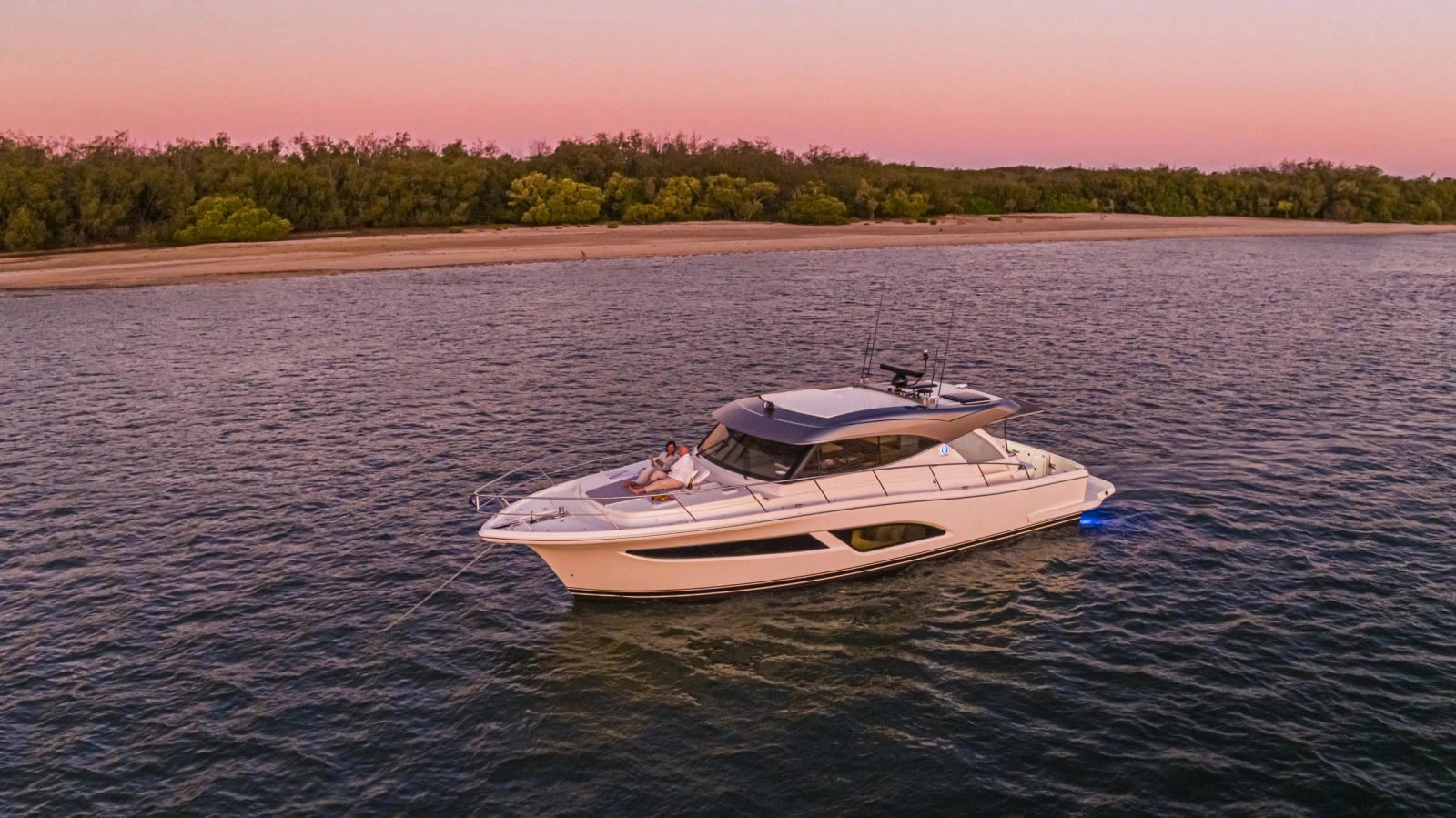 465 SUV 46ft Riviera Yacht For Sale